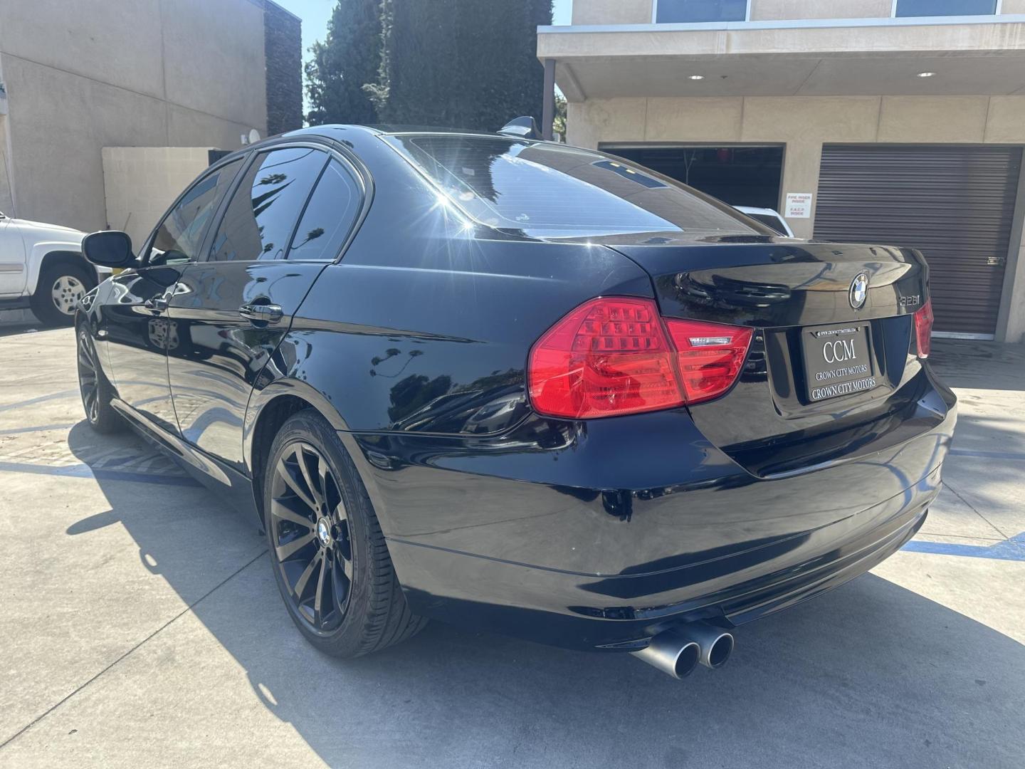 2011 Black Sapphire Metallic /BLACK BMW 3-Series leather (WBAPH5G57BN) with an Inline 6 engine, Automatic transmission, located at 30 S. Berkeley Avenue, Pasadena, CA, 91107, (626) 248-7567, 34.145447, -118.109398 - 2011 BMW 3-Series 328i SA SULEV – Black on Black Luxury with Premium Package | Buy Here Pay Here Pasadena Looking for a luxury sedan that delivers high performance, sleek design, and unmatched comfort—even if you have bad credit? Look no further than this 2011 BMW 3-Series 328i SA SULEV, now - Photo#2