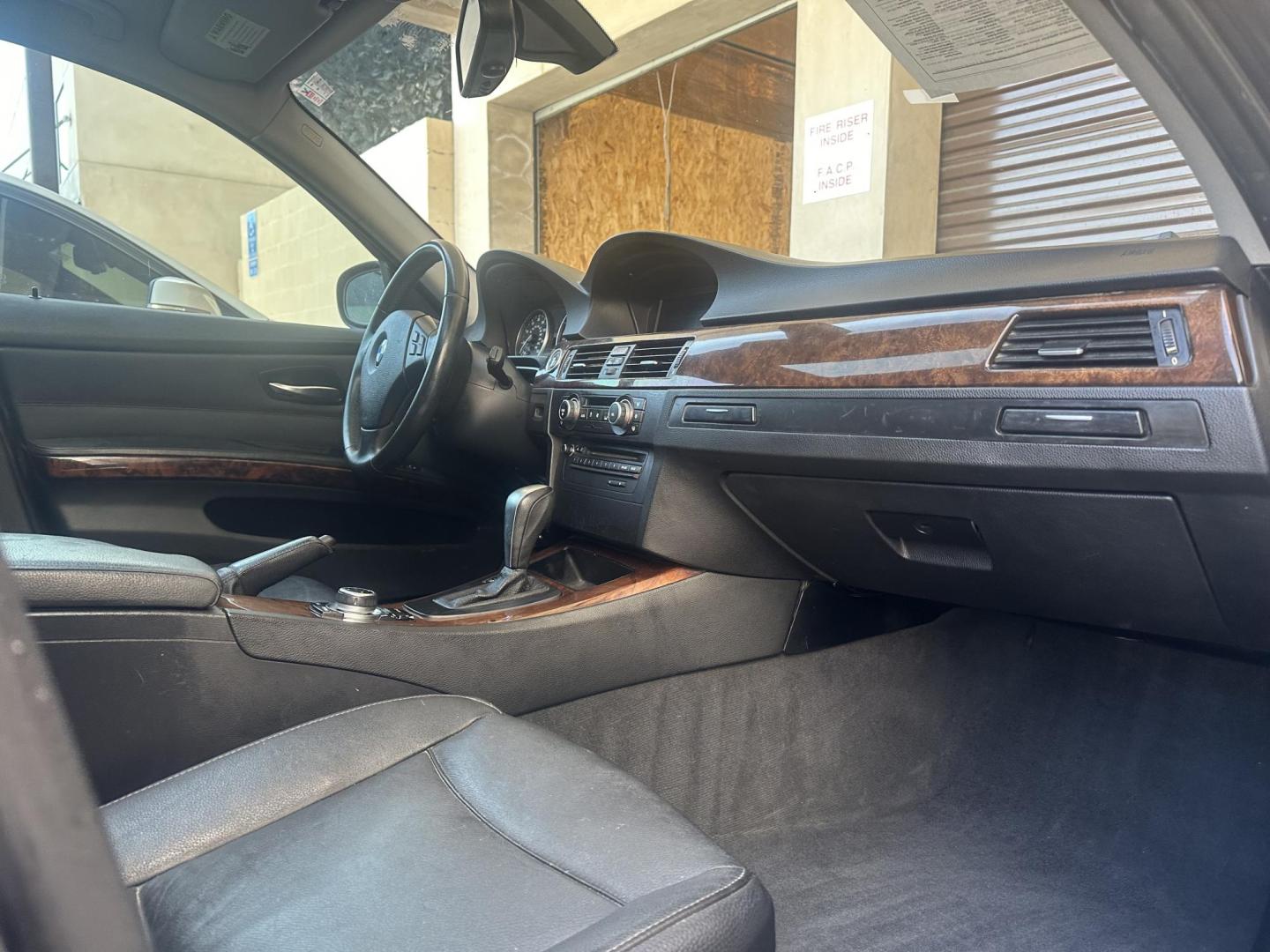 2011 Black Sapphire Metallic /BLACK BMW 3-Series leather (WBAPH5G57BN) with an Inline 6 engine, Automatic transmission, located at 30 S. Berkeley Avenue, Pasadena, CA, 91107, (626) 248-7567, 34.145447, -118.109398 - 2011 BMW 3-Series 328i SA SULEV – Black on Black Luxury with Premium Package | Buy Here Pay Here Pasadena Looking for a luxury sedan that delivers high performance, sleek design, and unmatched comfort—even if you have bad credit? Look no further than this 2011 BMW 3-Series 328i SA SULEV, now - Photo#16