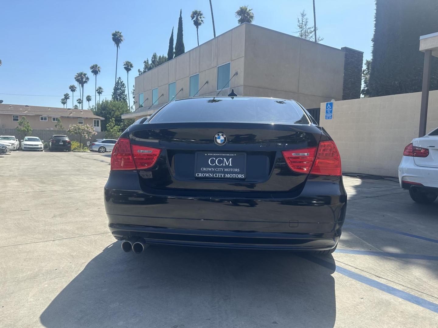 2011 Black Sapphire Metallic /BLACK BMW 3-Series leather (WBAPH5G57BN) with an Inline 6 engine, Automatic transmission, located at 30 S. Berkeley Avenue, Pasadena, CA, 91107, (626) 248-7567, 34.145447, -118.109398 - 2011 BMW 3-Series 328i SA SULEV – Black on Black Luxury with Premium Package | Buy Here Pay Here Pasadena Looking for a luxury sedan that delivers high performance, sleek design, and unmatched comfort—even if you have bad credit? Look no further than this 2011 BMW 3-Series 328i SA SULEV, now - Photo#3