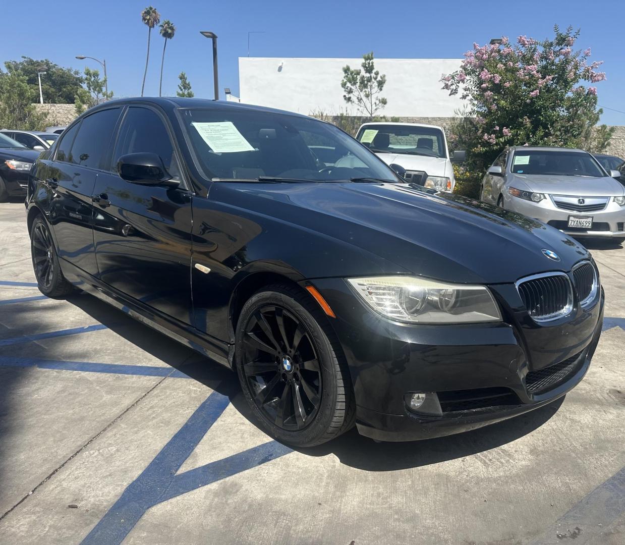 2011 Black Sapphire Metallic /BLACK BMW 3-Series leather (WBAPH5G57BN) with an Inline 6 engine, Automatic transmission, located at 30 S. Berkeley Avenue, Pasadena, CA, 91107, (626) 248-7567, 34.145447, -118.109398 - 2011 BMW 3-Series 328i SA SULEV – Black on Black Luxury with Premium Package | Buy Here Pay Here Pasadena Looking for a luxury sedan that delivers high performance, sleek design, and unmatched comfort—even if you have bad credit? Look no further than this 2011 BMW 3-Series 328i SA SULEV, now - Photo#6