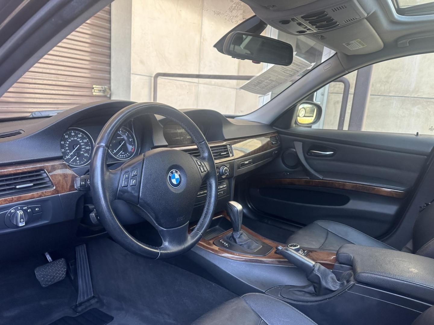 2011 Black Sapphire Metallic /BLACK BMW 3-Series leather (WBAPH5G57BN) with an Inline 6 engine, Automatic transmission, located at 30 S. Berkeley Avenue, Pasadena, CA, 91107, (626) 248-7567, 34.145447, -118.109398 - 2011 BMW 3-Series 328i SA SULEV – Black on Black Luxury with Premium Package | Buy Here Pay Here Pasadena Looking for a luxury sedan that delivers high performance, sleek design, and unmatched comfort—even if you have bad credit? Look no further than this 2011 BMW 3-Series 328i SA SULEV, now - Photo#7