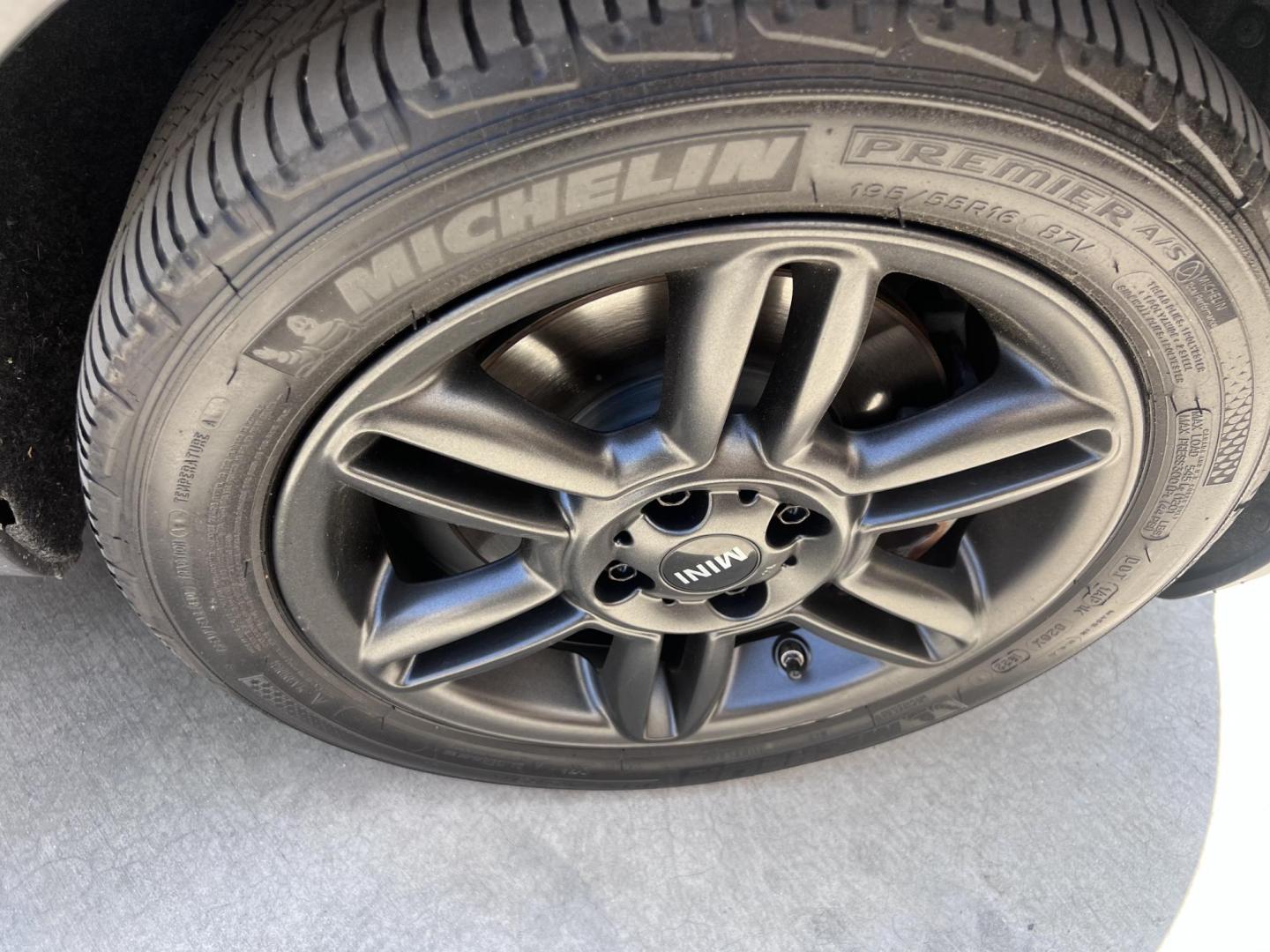 2011 Mineral Gray Metallic /Black Mini Clubman S (WMWZG3C51BT) with an 1.6L L4 DOHC 16V TURBO engine, Manual transmission, located at 30 S. Berkeley Avenue, Pasadena, CA, 91107, (626) 248-7567, 34.145447, -118.109398 - Ready to add a touch of fun and personality to your daily drive in Pasadena, CA? Check out this charming 2011 Mini Cooper Clubman, now available at Crown City Motors, located at 30 S Berkeley Ave, Pasadena, CA 91107. As a leading buy here pay here dealer, we’re excited to offer this quirky yet pra - Photo#15