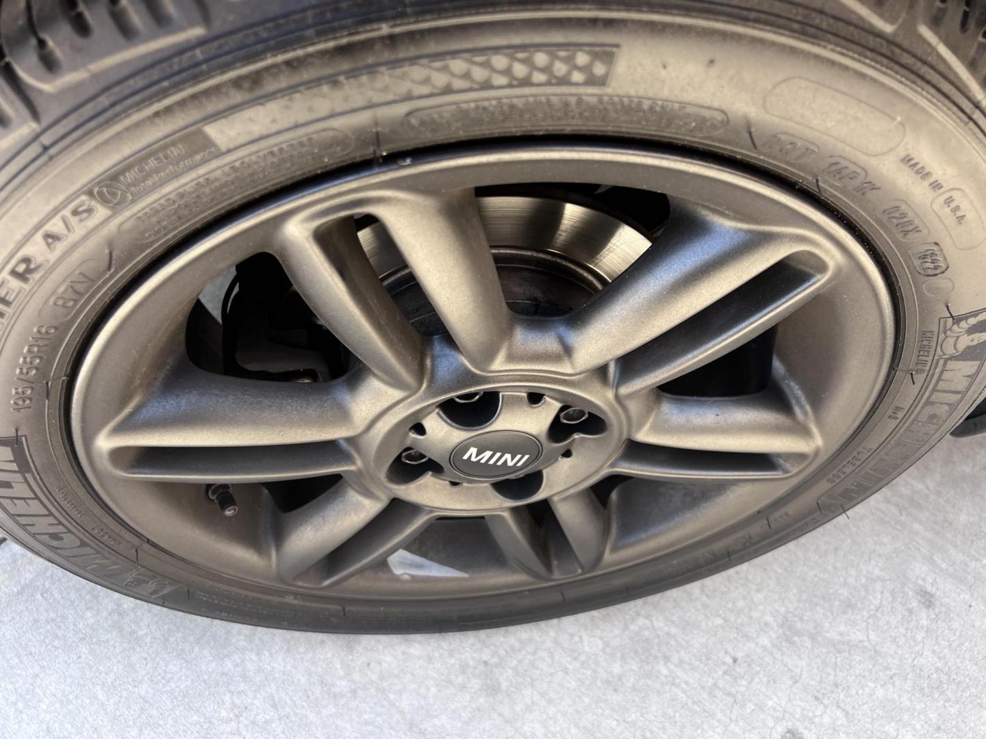 2011 Mineral Gray Metallic /Black Mini Clubman S (WMWZG3C51BT) with an 1.6L L4 DOHC 16V TURBO engine, Manual transmission, located at 30 S. Berkeley Avenue, Pasadena, CA, 91107, (626) 248-7567, 34.145447, -118.109398 - Ready to add a touch of fun and personality to your daily drive in Pasadena, CA? Check out this charming 2011 Mini Cooper Clubman, now available at Crown City Motors, located at 30 S Berkeley Ave, Pasadena, CA 91107. As a leading buy here pay here dealer, we’re excited to offer this quirky yet pra - Photo#16