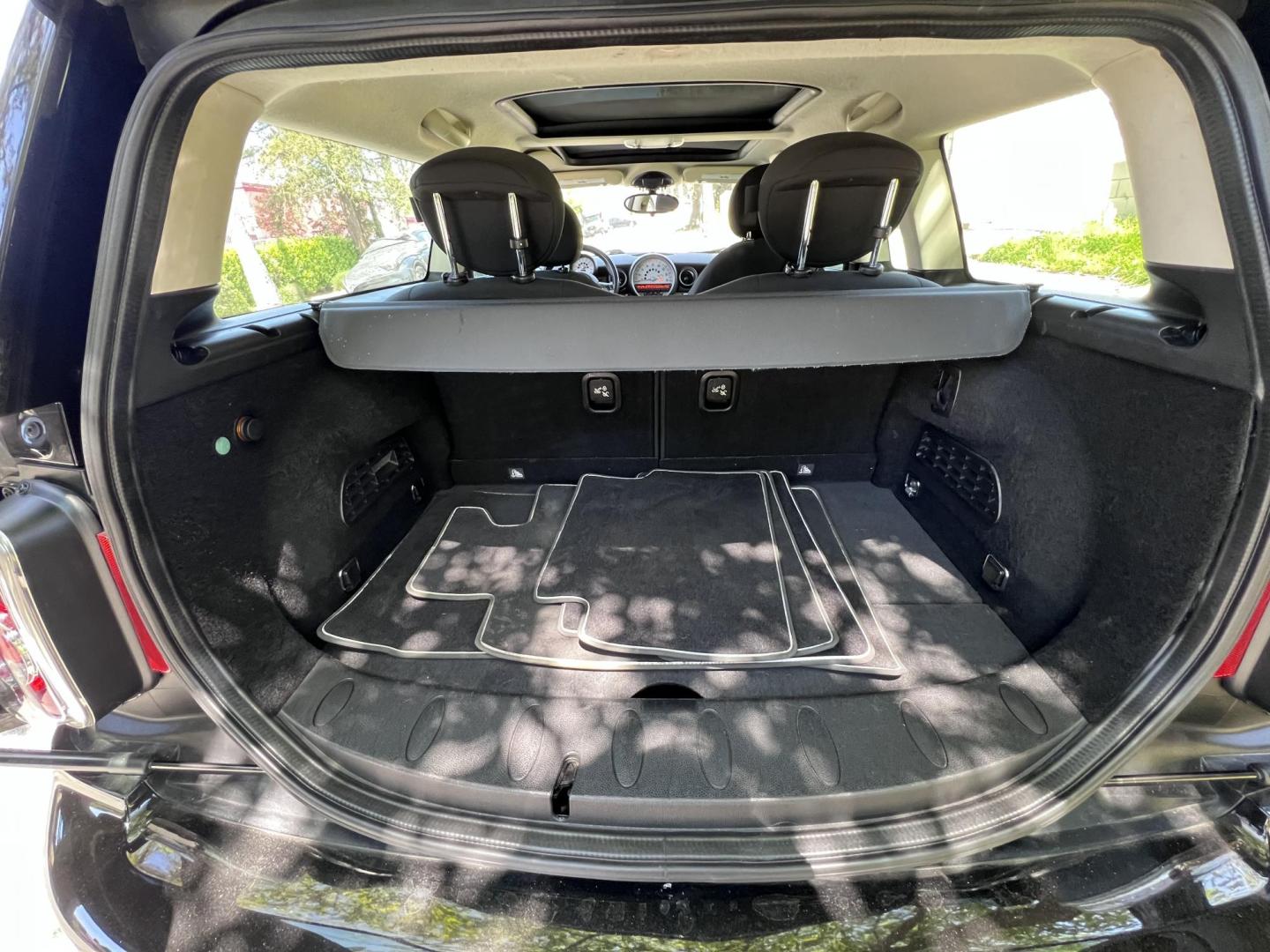 2011 Mineral Gray Metallic /Black Mini Clubman S (WMWZG3C51BT) with an 1.6L L4 DOHC 16V TURBO engine, Manual transmission, located at 30 S. Berkeley Avenue, Pasadena, CA, 91107, (626) 248-7567, 34.145447, -118.109398 - Ready to add a touch of fun and personality to your daily drive in Pasadena, CA? Check out this charming 2011 Mini Cooper Clubman, now available at Crown City Motors, located at 30 S Berkeley Ave, Pasadena, CA 91107. As a leading buy here pay here dealer, we’re excited to offer this quirky yet pra - Photo#18