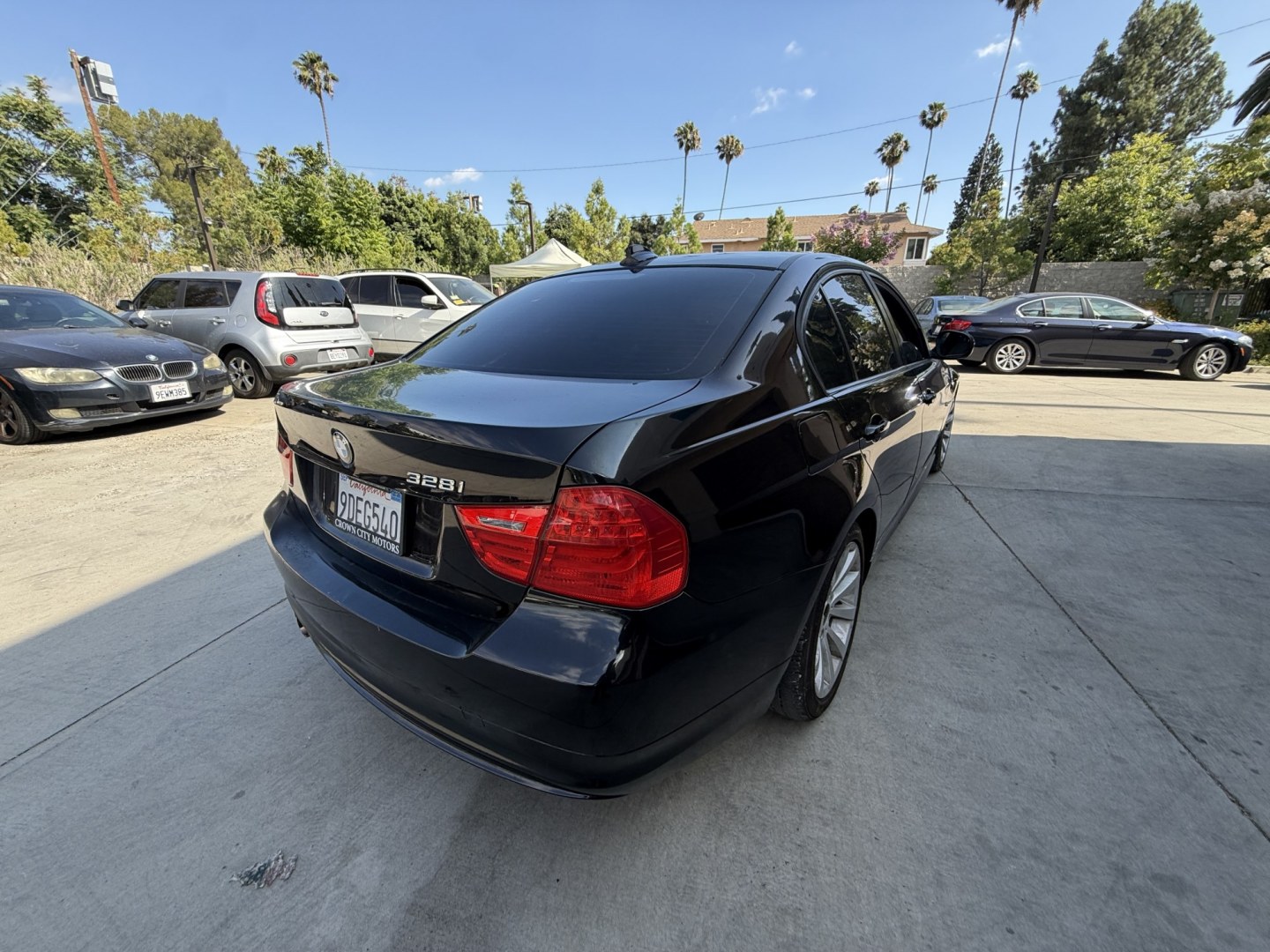 2011 Black /tan BMW 3-Series 328i (WBAPH7C58BE) with an 3.0L L6 DOHC 24V engine, located at 30 S. Berkeley Avenue, Pasadena, CA, 91107, (626) 248-7567, 34.145447, -118.109398 - New Tire! Leather Interior! Looks and Drives Good! Bad credit? We can help! We are the bank. All our cars are thoroughly inspected and reconditioned by our technicians. FREE CARFAX report. Stop by or call to speak with our friendly staff. Whether you have bad credit, no credit, bankruptcy, or repo- Photo#3