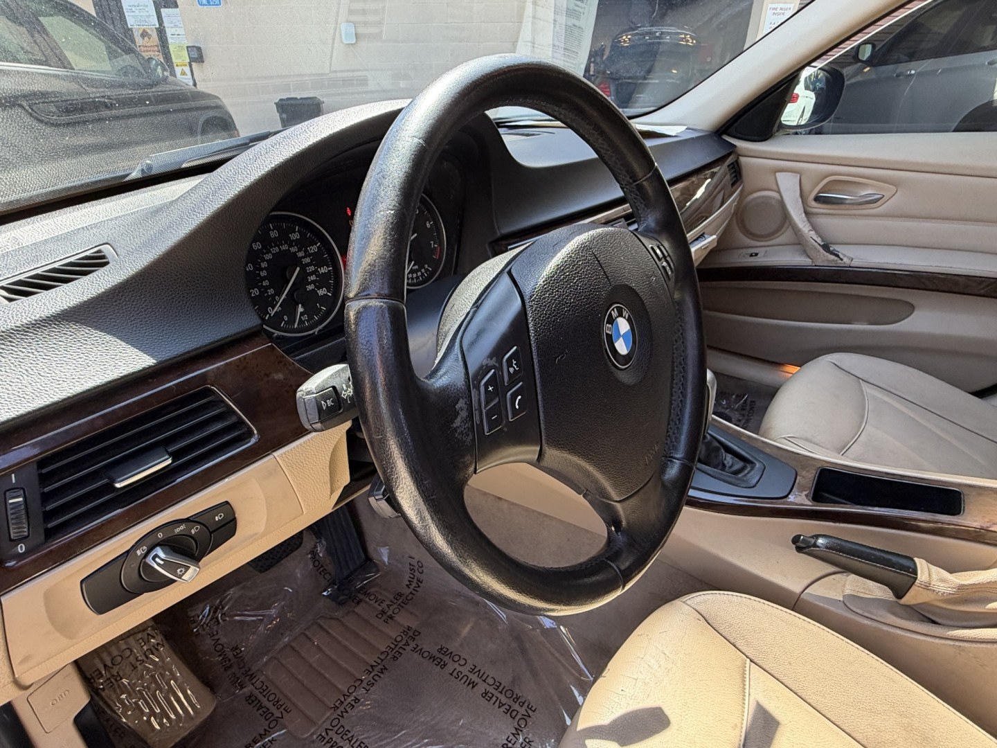 2011 Black /tan BMW 3-Series 328i (WBAPH7C58BE) with an 3.0L L6 DOHC 24V engine, located at 30 S. Berkeley Avenue, Pasadena, CA, 91107, (626) 248-7567, 34.145447, -118.109398 - New Tire! Leather Interior! Looks and Drives Good! Bad credit? We can help! We are the bank. All our cars are thoroughly inspected and reconditioned by our technicians. FREE CARFAX report. Stop by or call to speak with our friendly staff. Whether you have bad credit, no credit, bankruptcy, or repo- Photo#9