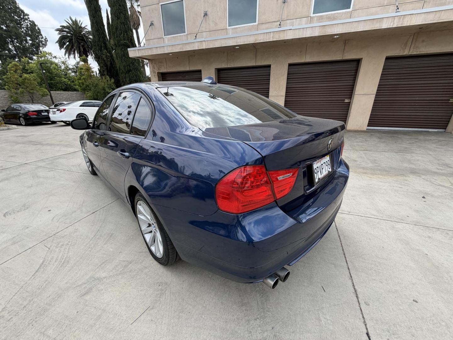 2011 Le Mans Blue Metallic /Black BMW 3-Series Leather (WBAPH7C51BA) with an 3.0 engine, Automatic transmission, located at 30 S. Berkeley Avenue, Pasadena, CA, 91107, (626) 248-7567, 34.145447, -118.109398 - 2011 BMW 328i Sedan – Buy Here Pay Here Financing Available in Pasadena, California VIN: WBAPH7C51BA800730 Are you looking for a 2011 BMW 328i for sale in Pasadena, a luxury vehicle with in-house financing, or a dealership that works with customers who have credit challenges? This beautiful 20 - Photo#2