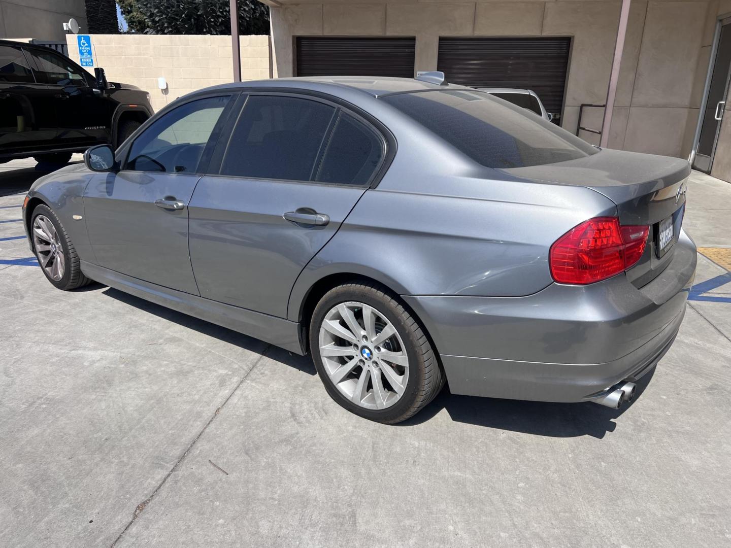 2011 Space Gray Metallic /Black BMW 3-Series 328i (WBAPH5C51BF) with an 3.0L L6 DOHC 24V engine, Automatic transmission, located at 30 S. Berkeley Avenue, Pasadena, CA, 91107, (626) 248-7567, 34.145447, -118.109398 - 2011 BMW 328i Sedan – $995 Down – Buy Here Pay Here – Bad Credit OK – Crown City Motors – Pasadena, CA Looking for a sleek, reliable, and affordable luxury sedan? Meet the 2011 BMW 328i – a perfect balance of driving excitement, sophisticated styling, and lasting quality. Available no - Photo#2