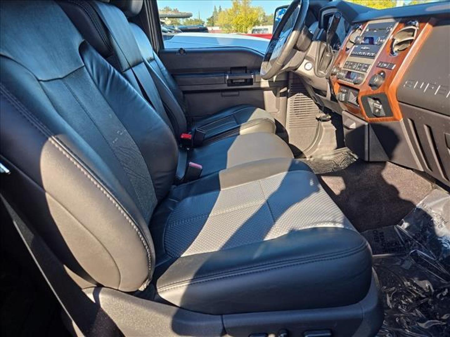 2011 Sterling Grey Metallic Ford F-250 Super Duty Lariat (1FT7W29F1BE) with an 6.7L Power Stroke 6.7L Biodiesel Turbo V8 400hp 800ft. lbs. Common Rail Direct Injection engine, 6-Speed Shiftable Automatic transmission, located at 800 Riverside Ave, Roseville, CA, 95678, 916-773-4549 & Toll Free: 866-719-4393, 38.732265, -121.291039 - DIESEL CREW CAB 4X4 FX4 LOW MILES 1 OWNER - Photo#16