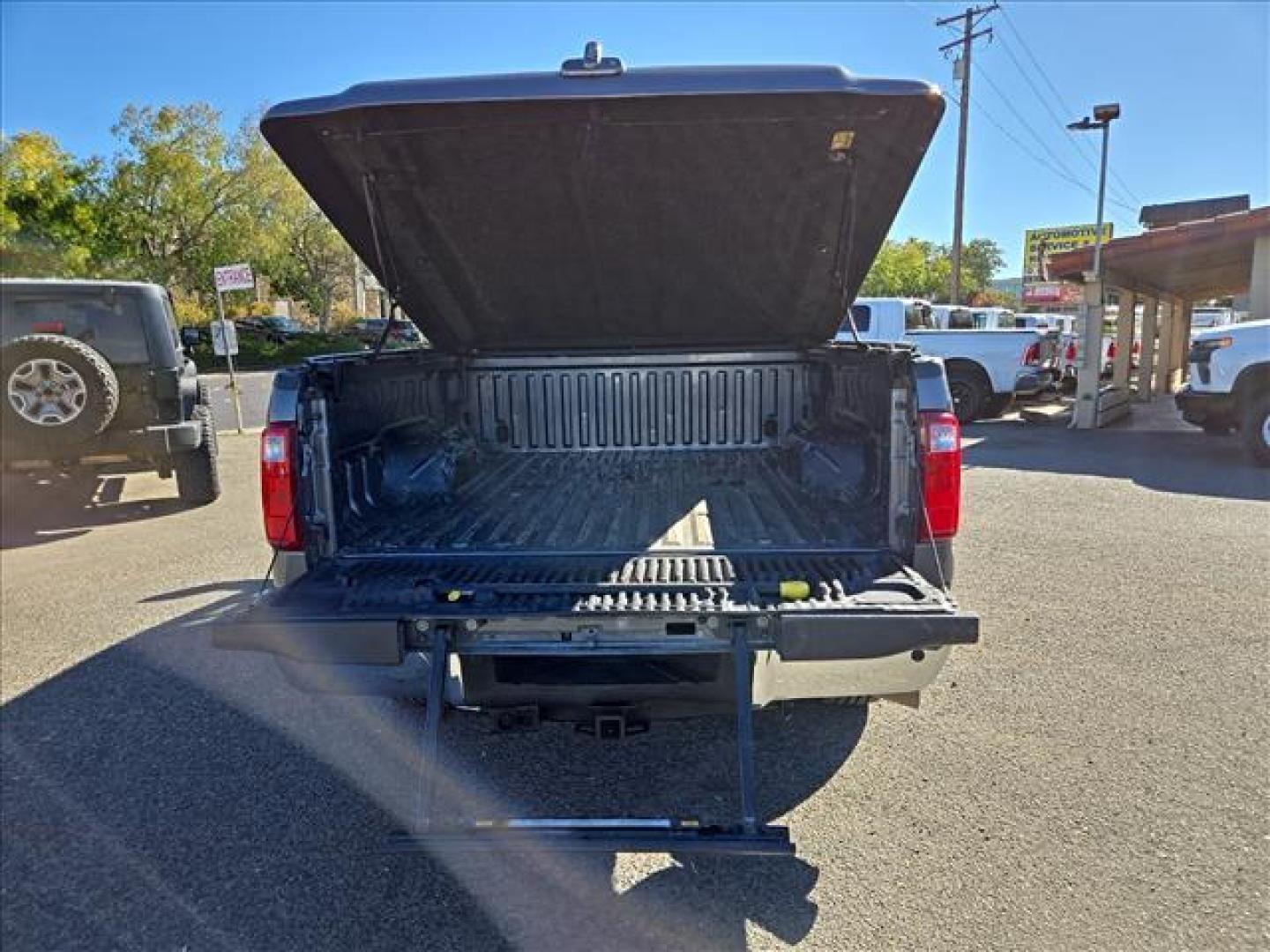 2011 Sterling Grey Metallic Ford F-250 Super Duty Lariat (1FT7W2BT1BE) with an 6.7L Power Stroke 6.7L Biodiesel Turbo V8 400hp 800ft. lbs. Common Rail Direct Injection engine, 6-Speed Shiftable Automatic transmission, located at 800 Riverside Ave, Roseville, CA, 95678, 916-773-4549 & Toll Free: 866-719-4393, 38.732265, -121.291039 - DIESEL CREW CAB 4X4 FX4 LARIAT ONE OWNER LOW MILES - Photo#10