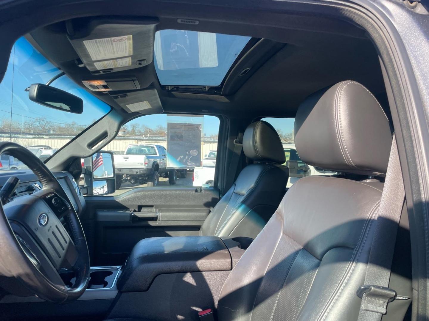 2011 Sterling Grey Metallic Ford F-250 Super Duty Lariat (1FT7W2BT3BE) with an 6.7L Power Stroke 6.7L Biodiesel Turbo V8 400hp 800ft. lbs. Common Rail Direct Injection engine, 6-Speed Shiftable Automatic transmission, located at 800 Riverside Ave, Roseville, CA, 95678, 916-773-4549 & Toll Free: 866-719-4393, 38.732265, -121.291039 - DIESEL CREW CAB 4X4 FX4 NEW TIRES SERVICE RECORDS - Photo#9