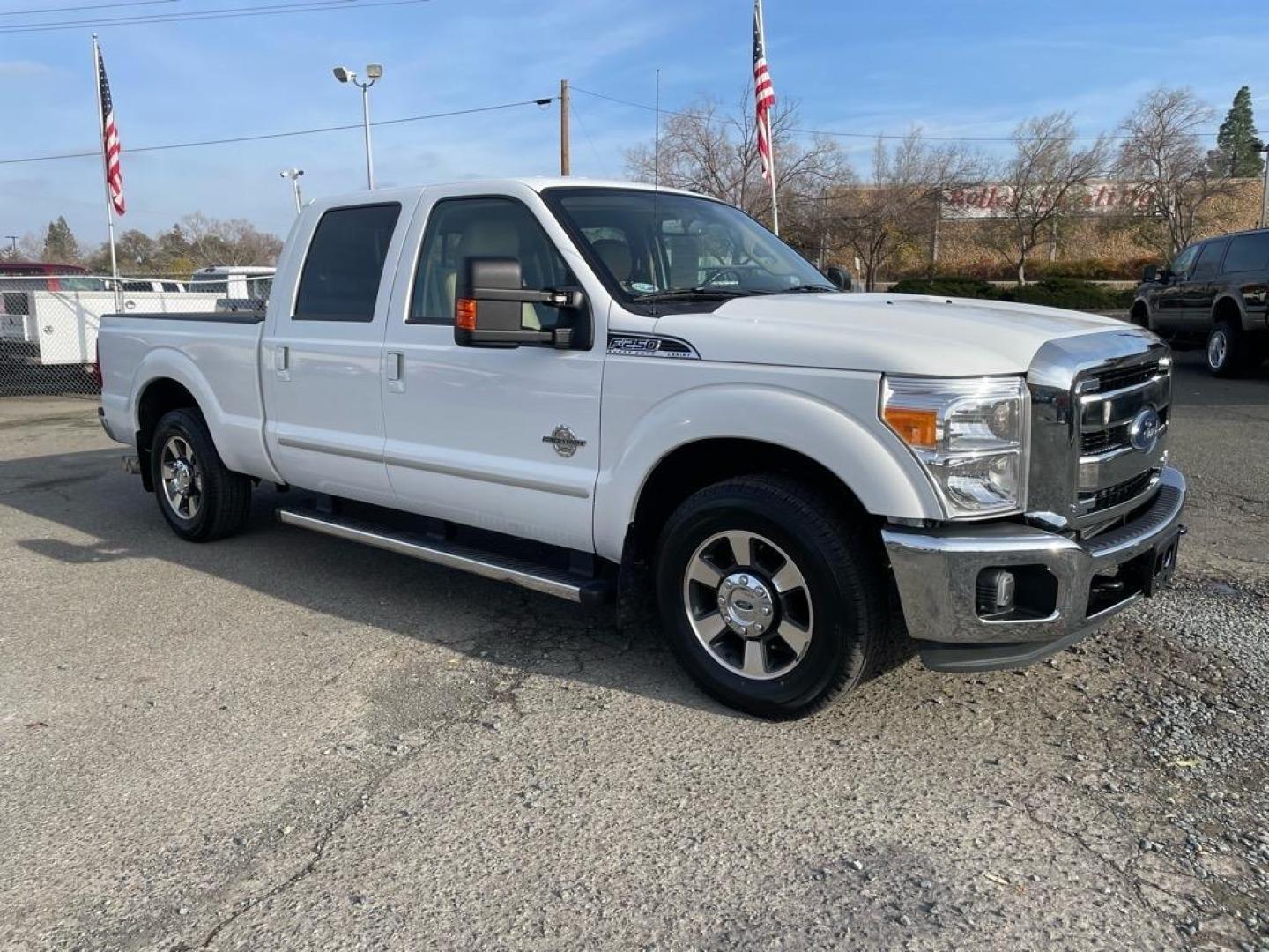 2011 Oxford White Ford F-250 Super Duty Lariat (1FT7W2AT2BE) with an 6.7L Power Stroke 6.7L Biodiesel Turbo V8 400hp 800ft. lbs. Common Rail Direct Injection engine, 6-Speed Shiftable Automatic transmission, located at 800 Riverside Ave, Roseville, CA, 95678, 916-773-4549 & Toll Free: 866-719-4393, 38.732265, -121.291039 - DIESEL CREW CAB LARIAT LOW MILES - Photo#1