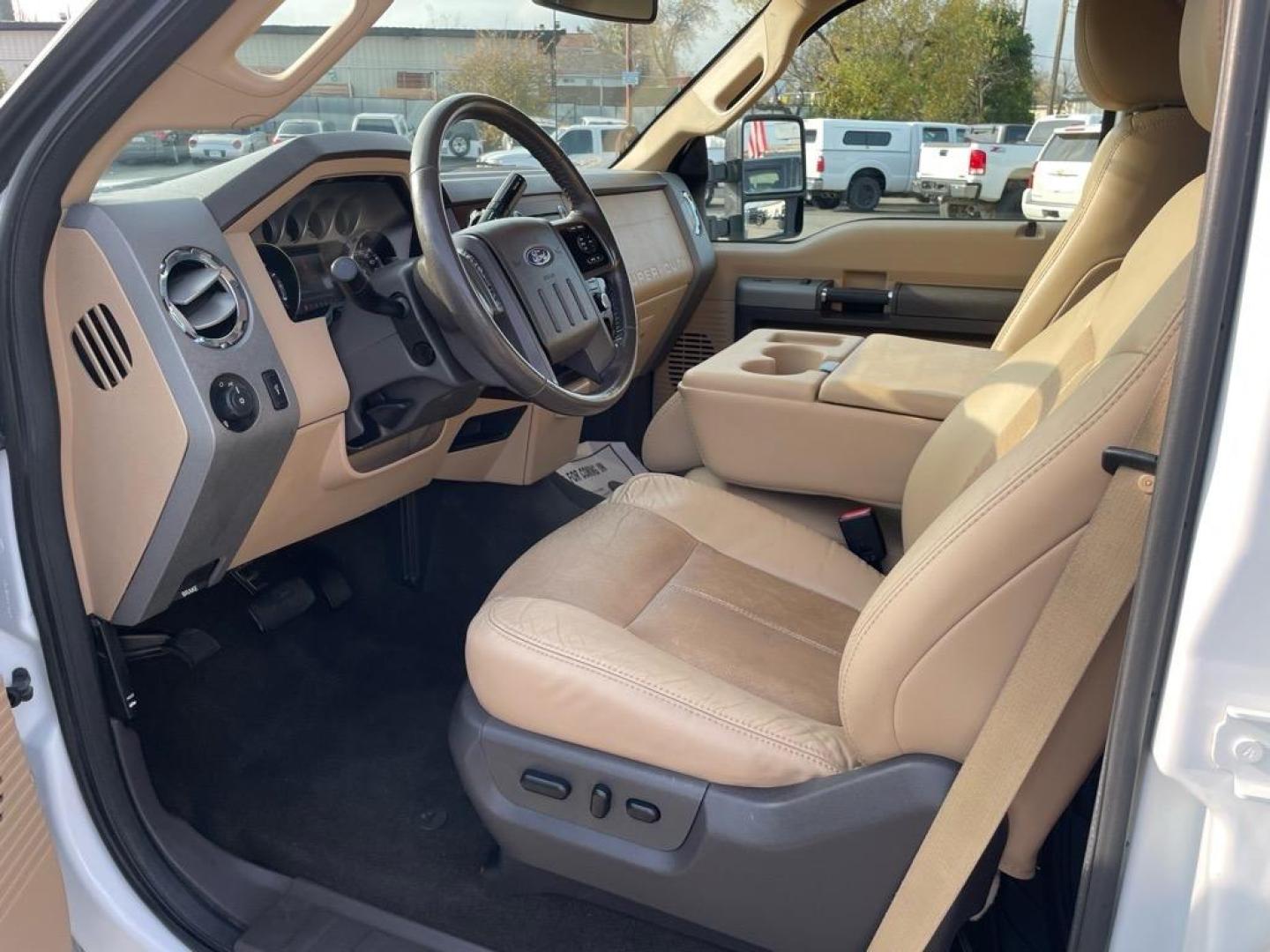 2011 Oxford White Ford F-250 Super Duty Lariat (1FT7W2AT2BE) with an 6.7L Power Stroke 6.7L Biodiesel Turbo V8 400hp 800ft. lbs. Common Rail Direct Injection engine, 6-Speed Shiftable Automatic transmission, located at 800 Riverside Ave, Roseville, CA, 95678, 916-773-4549 & Toll Free: 866-719-4393, 38.732265, -121.291039 - DIESEL CREW CAB LARIAT LOW MILES - Photo#10