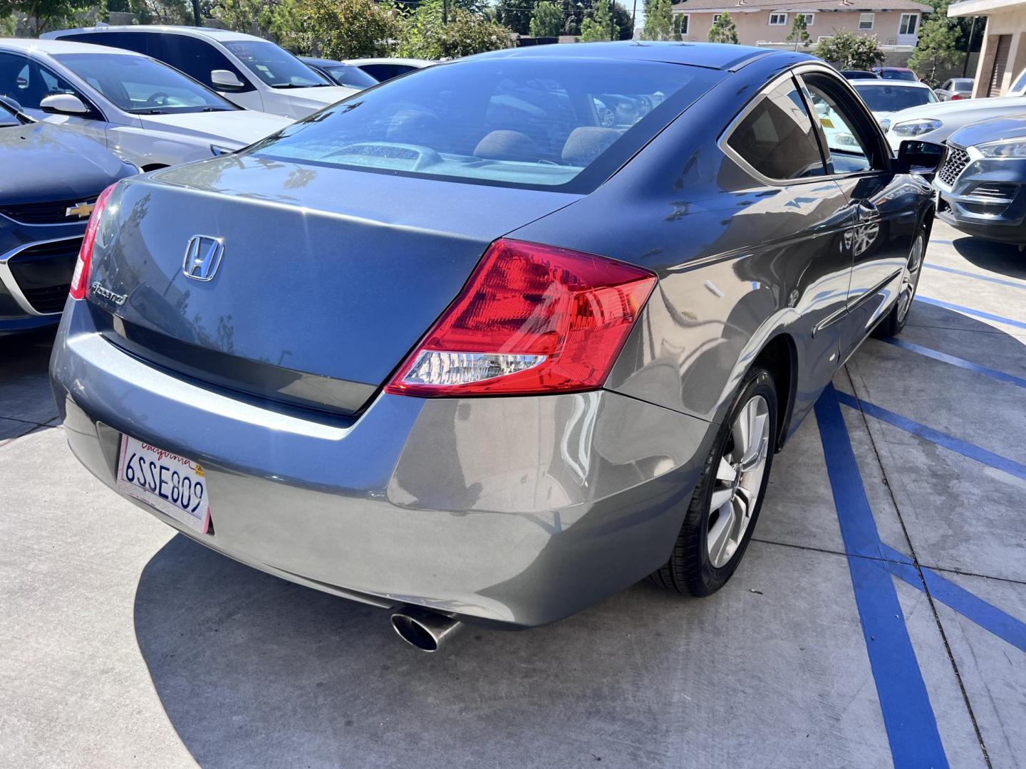 2011 Gray metallic /BLACK Honda Accord Cpe EX Coupe AT (1HGCS1B75BA) with an 2.4L L4 DOHC 16V engine, 5-Speed Automatic transmission, located at 30 S. Berkeley Avenue, Pasadena, CA, 91107, (626) 248-7567, 34.145447, -118.109398 - Moon Roof! New Tires! Nice Interior! Looks and Drives Good! Bad credit? We can help! We are the bank. All our cars are thoroughly inspected and reconditioned by our technicians. FREE CARFAX report. Stop by or call to speak with our friendly staff. Whether you have bad credit, no credit, bankruptcy - Photo#7
