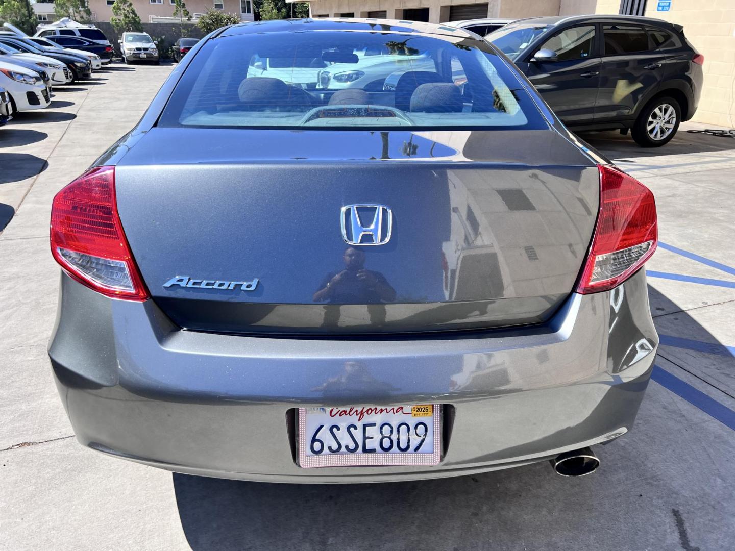 2011 Gray metallic /BLACK Honda Accord Cpe EX Coupe AT (1HGCS1B75BA) with an 2.4L L4 DOHC 16V engine, 5-Speed Automatic transmission, located at 30 S. Berkeley Avenue, Pasadena, CA, 91107, (626) 248-7567, 34.145447, -118.109398 - Moon Roof! New Tires! Nice Interior! Looks and Drives Good! Bad credit? We can help! We are the bank. All our cars are thoroughly inspected and reconditioned by our technicians. FREE CARFAX report. Stop by or call to speak with our friendly staff. Whether you have bad credit, no credit, bankruptcy - Photo#8