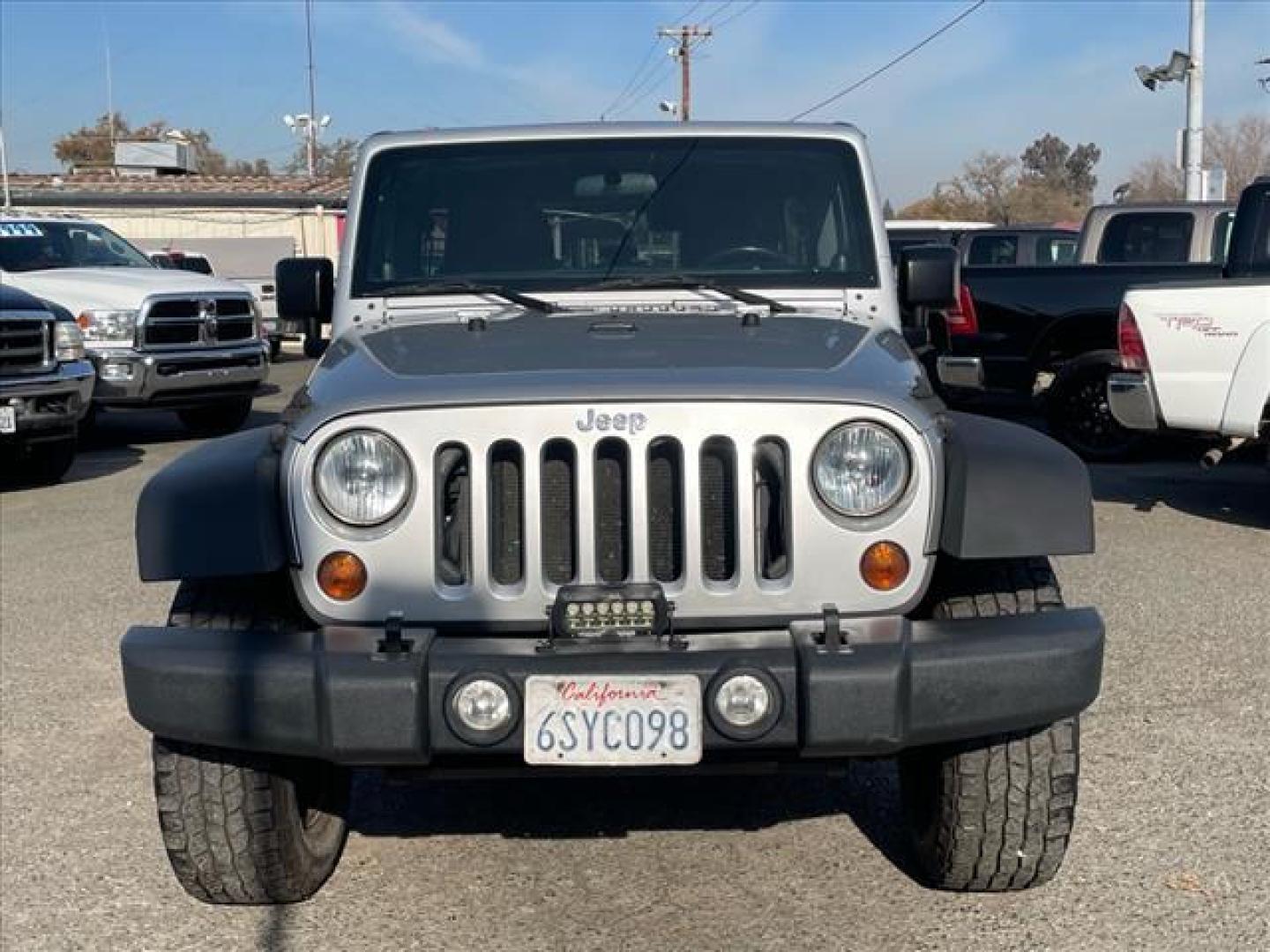 2011 Bright Silver Metallic Clear Coat Jeep Wrangler Unlimited Rubicon (1J4BA6H18BL) with an 3.8L 3.8L V6 202hp 237ft. lbs. Sequential Multiport Fuel Injection engine, 4-Speed Automatic transmission, located at 800 Riverside Ave, Roseville, CA, 95678, 916-773-4549 & Toll Free: 866-719-4393, 38.732265, -121.291039 - 4X4 UNLIMITED RUBICON HARD TOP - Photo#8