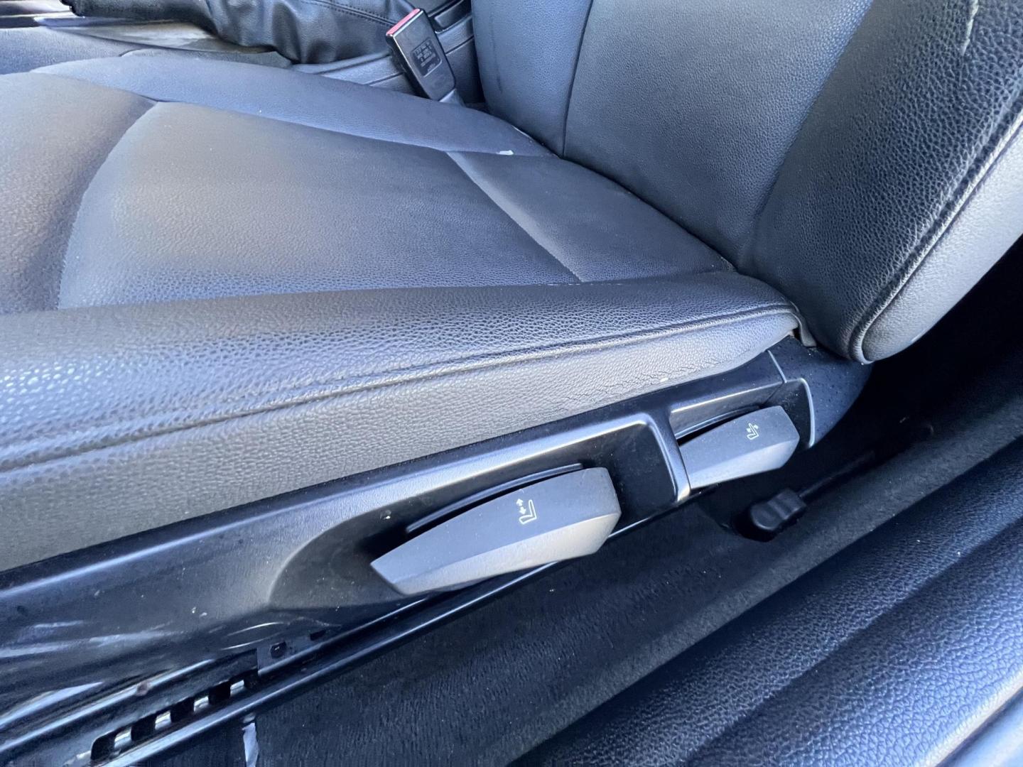 2012 BLACK /Black BMW 1-Series 128i Coupe (WBAUP9C59CV) with an 3.0L L6 DOHC 24V engine, Automatic transmission, located at 30 S. Berkeley Avenue, Pasadena, CA, 91107, (626) 248-7567, 34.145447, -118.109398 - Discover the sleek and stylish 2012 BMW 128 at Crown City Motors, located at 30 S Berkeley Ave, Pasadena, CA 91107. As a premier buy here pay here dealer in Pasadena, we’re proud to offer this luxury compact coupe with low mileage and top-tier performance. The 2012 BMW 128 combines a powerful engi - Photo#24