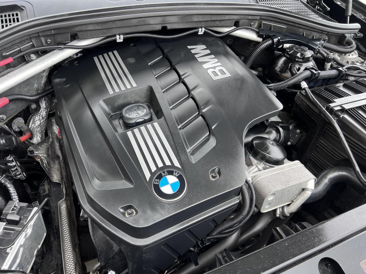 2012 BLACK /Black BMW X3 xDrive28i (5UXWX5C51CL) with an 3.0L L6 DOHC 24V engine, 8-Speed Automatic transmission, located at 30 S. Berkeley Avenue, Pasadena, CA, 91107, (626) 248-7567, 34.145447, -118.109398 - Low Miles! AWD! This X3 looks and drives well. - Photo#27