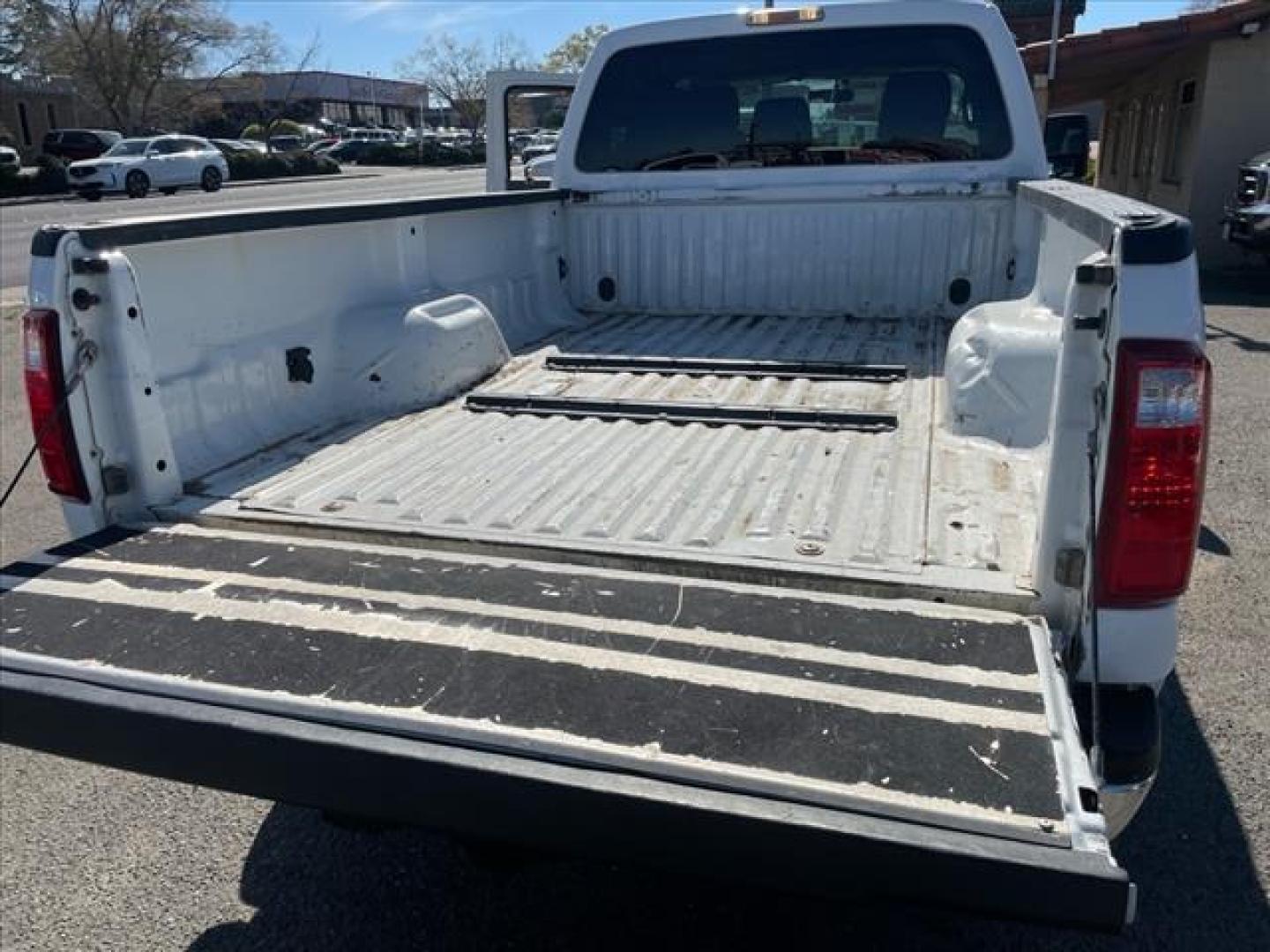 2012 Oxford White Ford F-350 Super Duty XLT (1FT8W3BTXCE) with an 6.7L Power Stroke 6.7L Biodiesel Turbo V8 400hp 800ft. lbs. Common Rail Direct Injection engine, 6-Speed Shiftable Automatic transmission, located at 800 Riverside Ave, Roseville, CA, 95678, 916-773-4549 & Toll Free: 866-719-4393, 38.732265, -121.291039 - DIESEL CREW CAB 4X4 FX4 XLT SERVICE RECORDS ON CLEAN CARFAX - Photo#9