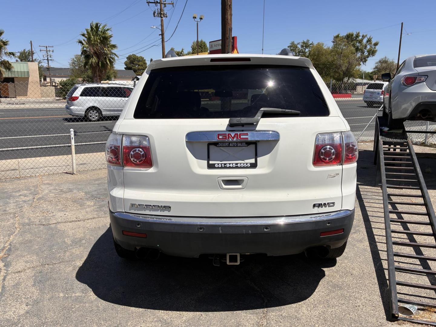 2012 GMC Acadia SLT-1 AWD (1GKKVRED3CJ) with an 3.6L V6 DOHC 24V engine, 6-Speed Automatic transmission, located at 44356 Date Ave., Lancaster, CA, 93534, (661) 945-6555, 34.688919, -118.139374 - Photo#1