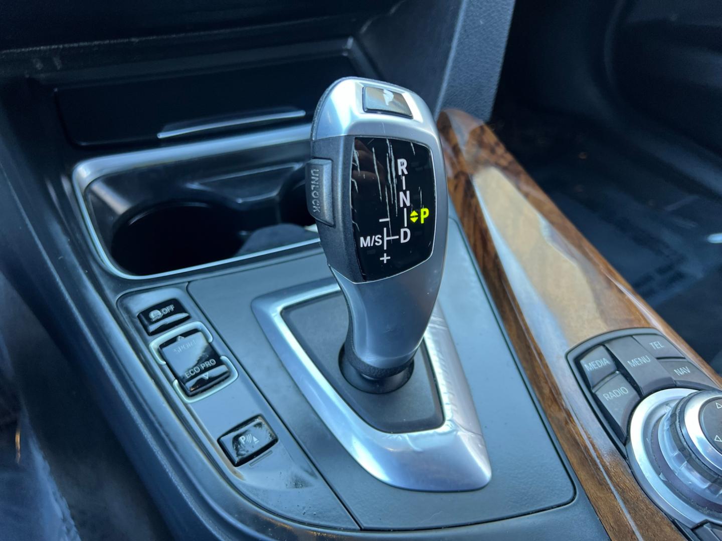2013 BLUE /black leather BMW 3-Series 328i Sedan (WBA3A5C58DF) with an 2.0L L4 DOHC 16V engine, 8-Speed Automatic transmission, located at 30 S. Berkeley Avenue, Pasadena, CA, 91107, (626) 248-7567, 34.145447, -118.109398 - Looking for a luxurious and high-performing car that comes loaded with all the latest features? Look no further than the 2013 BMW 3-Series 328i Sedan, available at Crown City Motors. This stunning sedan is not only a head-turner on the road, but it also comes with all the latest features that you co - Photo#17