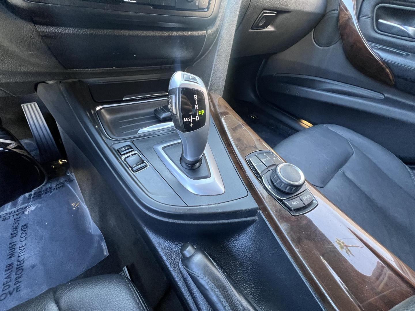 2013 Alpine White BMW 3-Series 328i Sedan (WBA3C1C59DF) with an 2.0L L4 DOHC 16V engine, Automatic transmission, located at 30 S. Berkeley Avenue, Pasadena, CA, 91107, (626) 248-7567, 34.145447, -118.109398 - New Tires!! Fully serviced! New Tires! Moon-roof! Leather Seats! This 2013 BMW 3-Series 328i Sedan looks and drives good. - Photo#7