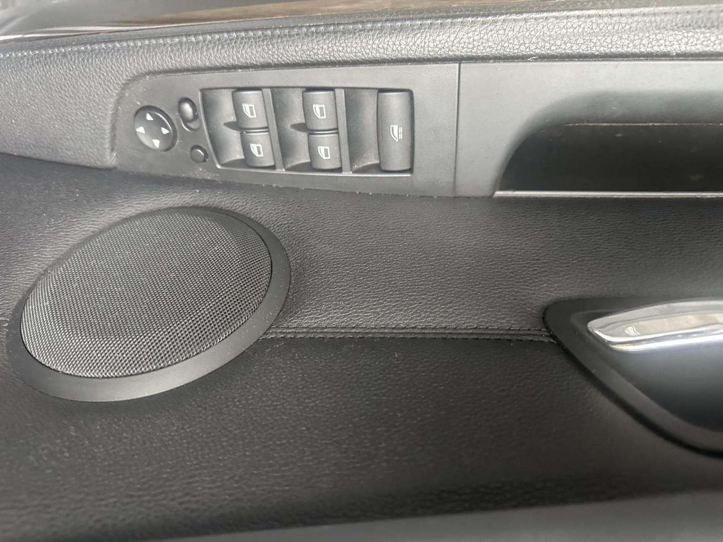 2013 Space Gray Metallic /Black BMW 3-Series 335i Convertible (WBADX7C56DJ) with an 3.0L L6 DOHC 24V engine, Automatic transmission, located at 30 S. Berkeley Avenue, Pasadena, CA, 91107, (626) 248-7567, 34.145447, -118.109398 - Convertible!! Navigation!! - Photo#25