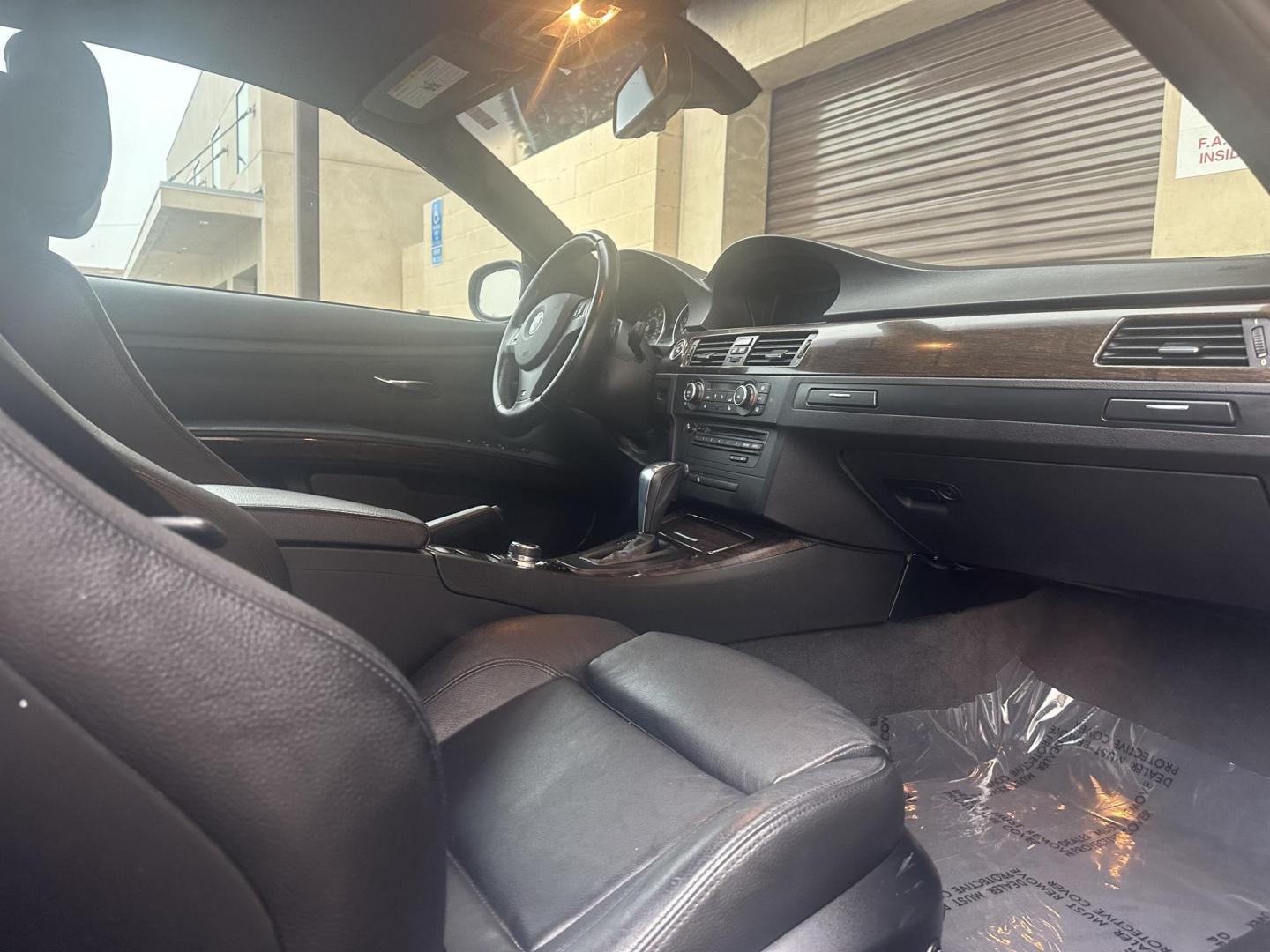 2013 Space Gray Metallic /Black BMW 3-Series 335i Convertible (WBADX7C56DJ) with an 3.0L L6 DOHC 24V engine, Automatic transmission, located at 30 S. Berkeley Avenue, Pasadena, CA, 91107, (626) 248-7567, 34.145447, -118.109398 - Convertible!! Navigation!! - Photo#28
