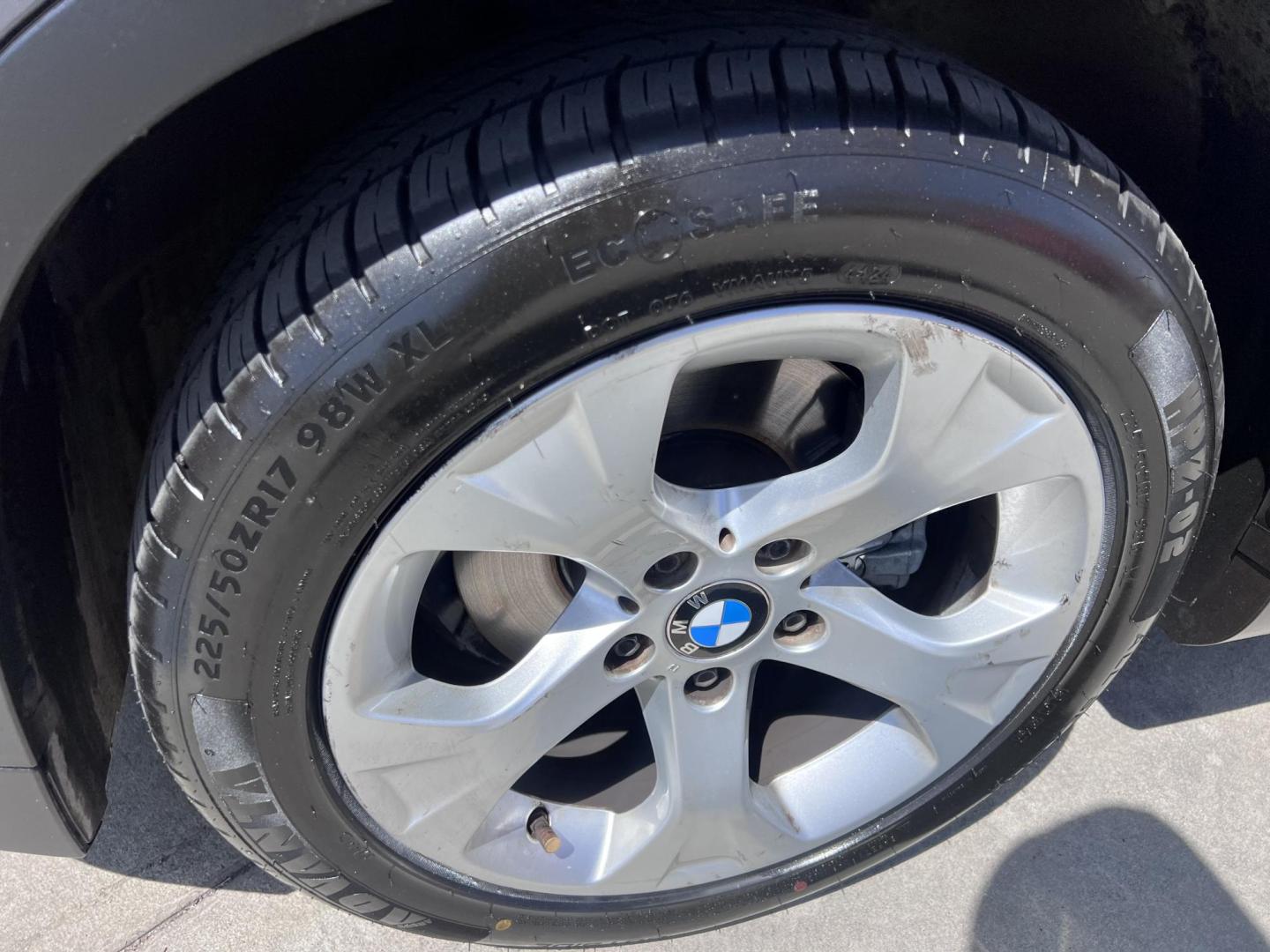 2013 Gray /BLACK BMW X1 sDrive28i (WBAVM1C50DV) with an 2.0L L4 DOHC 16V engine, 8-Speed Automatic transmission, located at 30 S. Berkeley Avenue, Pasadena, CA, 91107, (626) 248-7567, 34.145447, -118.109398 - Bad Credit? We can help! We are the bank. All our cars are thoroughly inspected and reconditioned by our technicians. FREE CARFAX report. Stop by or call to speak with our friendly staff. Whether you have bad credit, no credit, bankruptcy, or repossession, we can find the right loan package for you. - Photo#11