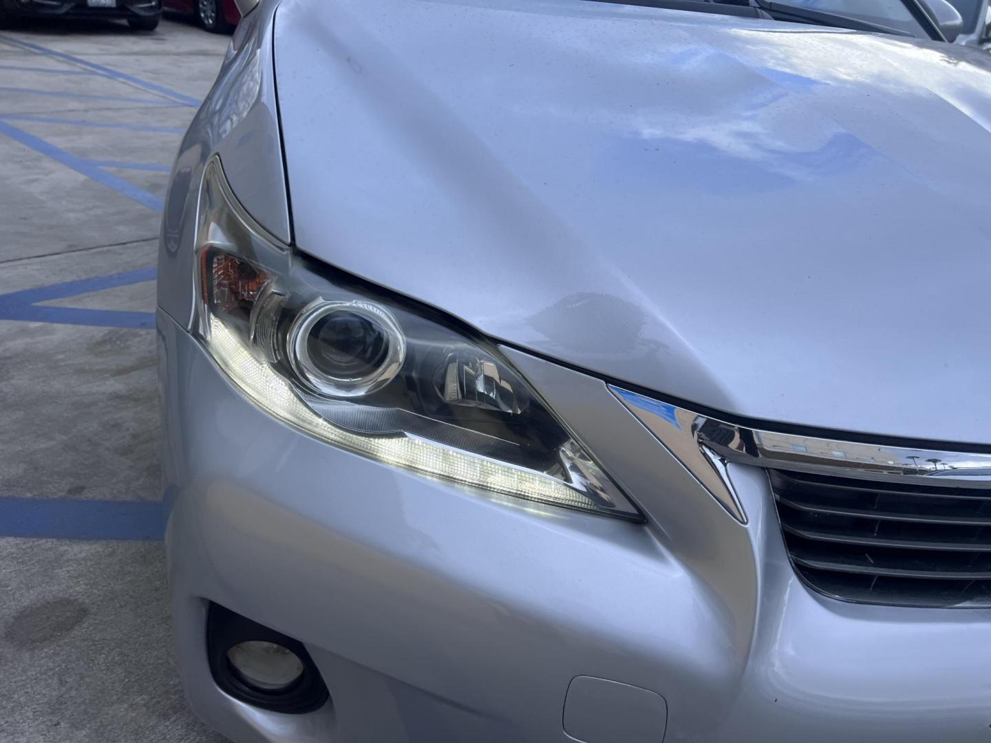 2013 Silver Metallic /black Lexus CT 200h Base (JTHKD5BH1D2) with an 1.8L L4 HYBRID engine, Continuously Variable Transmission transmission, located at 30 S. Berkeley Avenue, Pasadena, CA, 91107, (626) 248-7567, 34.145447, -118.109398 - Crown City Motors is a used “Buy Here Pay Here” car dealer in Pasadena CA. “Buy Here Pay Here” financing, means that when you purchase your vehicle from our dealership, that you make the payments to the dealership as well. We do not need the banks approval to get you approved for a used auto - Photo#12