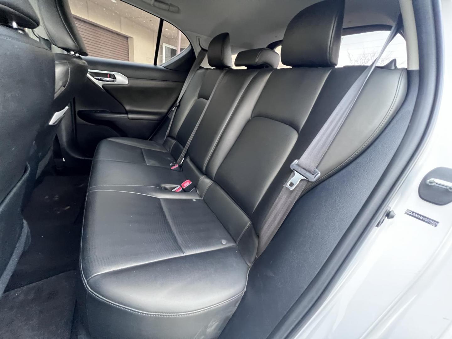 2013 Silver Metallic /black Lexus CT 200h Base (JTHKD5BH1D2) with an 1.8L L4 HYBRID engine, Continuously Variable Transmission transmission, located at 30 S. Berkeley Avenue, Pasadena, CA, 91107, (626) 248-7567, 34.145447, -118.109398 - Crown City Motors is a used “Buy Here Pay Here” car dealer in Pasadena CA. “Buy Here Pay Here” financing, means that when you purchase your vehicle from our dealership, that you make the payments to the dealership as well. We do not need the banks approval to get you approved for a used auto - Photo#21