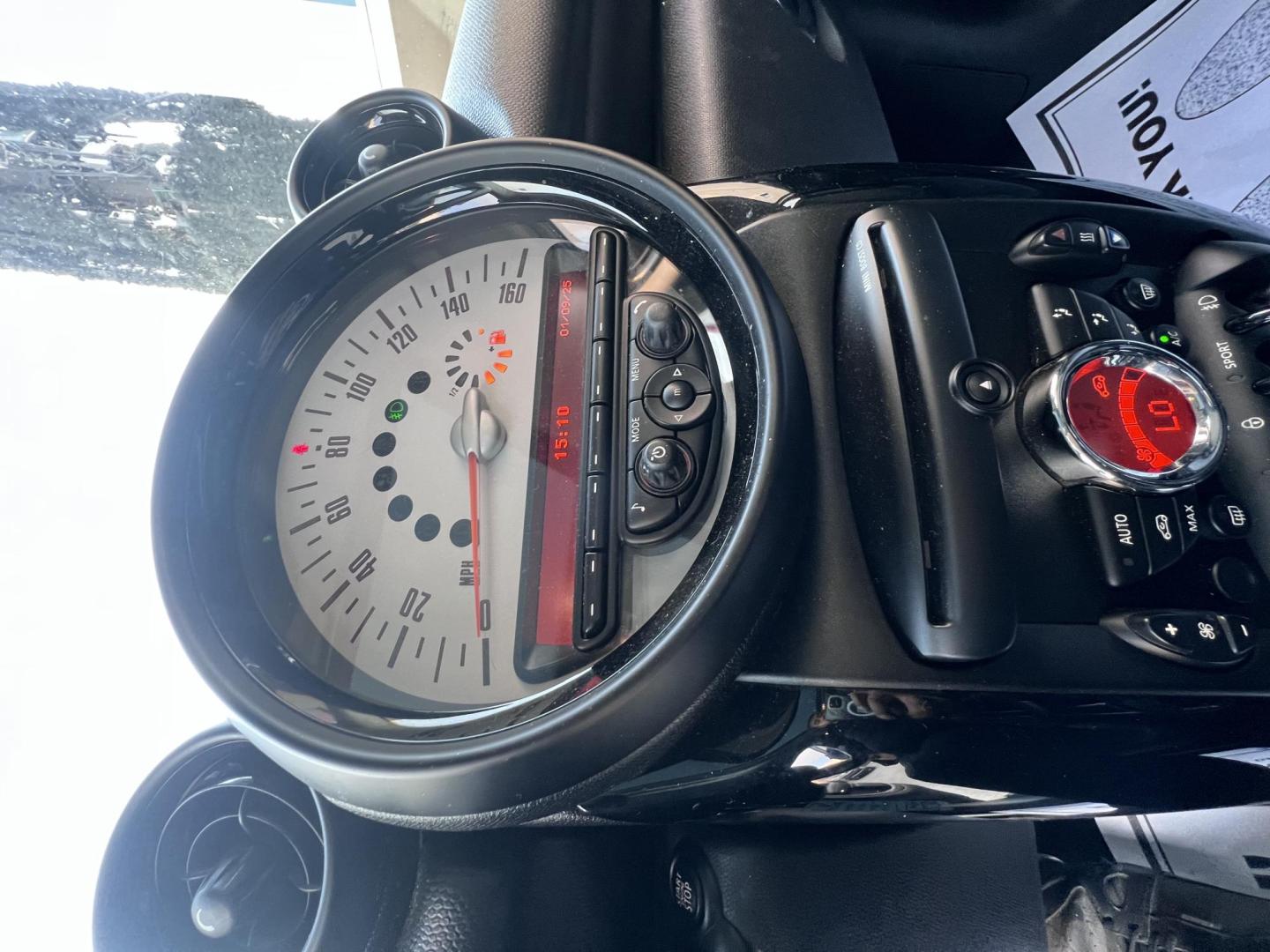 2013 Mini Countryman S (WMWZC3C51DW) with an 1.6L L4 DOHC 16V TURBO engine, located at 30 S. Berkeley Avenue, Pasadena, CA, 91107, (626) 248-7567, 34.145447, -118.109398 - Crown City Motors is a used “Buy Here Pay Here” car dealer in Pasadena CA. “Buy Here Pay Here” financing, means that when you purchase your vehicle from our dealership, that you make the payments to the dealership as well. We do not need the banks approval to get you approved for a used auto - Photo#19