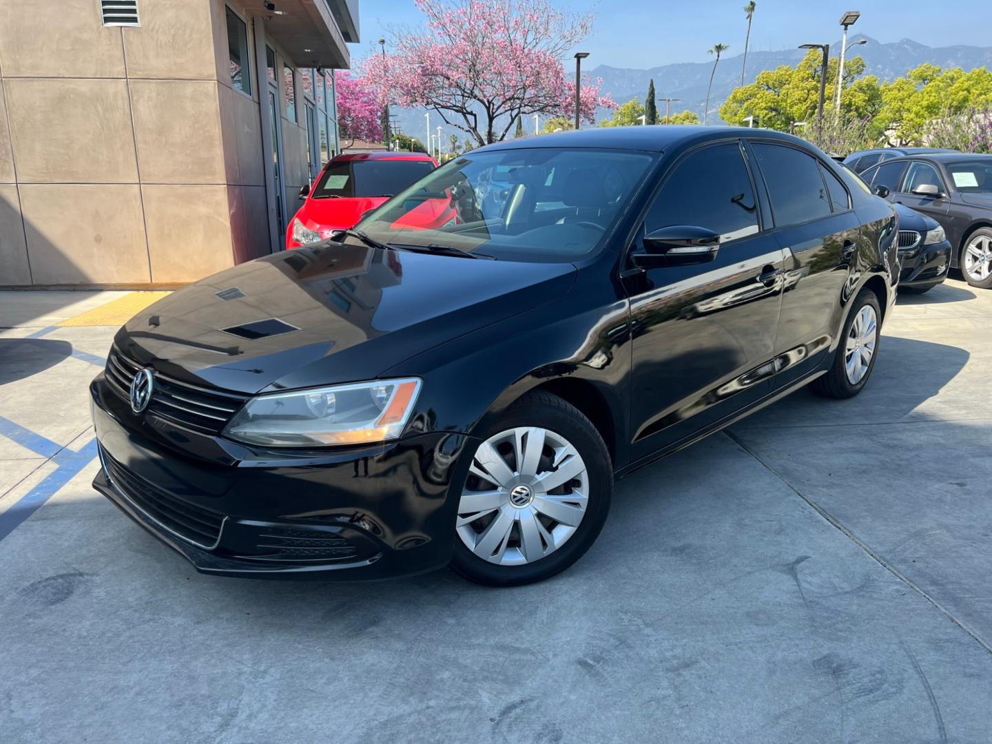 2013 /Black Volkswagen Jetta SE (3VWDP7AJ2DM) with an 2.5L L5 DOHC 20V engine, AUTOMATIC transmission, located at 30 S. Berkeley Avenue, Pasadena, CA, 91107, (626) 248-7567, 34.145447, -118.109398 - New Tires! Nice Interior! Looks and Drives good! *this vehicle has had prior structural damage. Bad credit? We can help! We are the bank. All our cars are thoroughly inspected and reconditioned by our technicians. FREE CARFAX report. Stop by or call to speak with our friendly staff. Whether you h - Photo#0