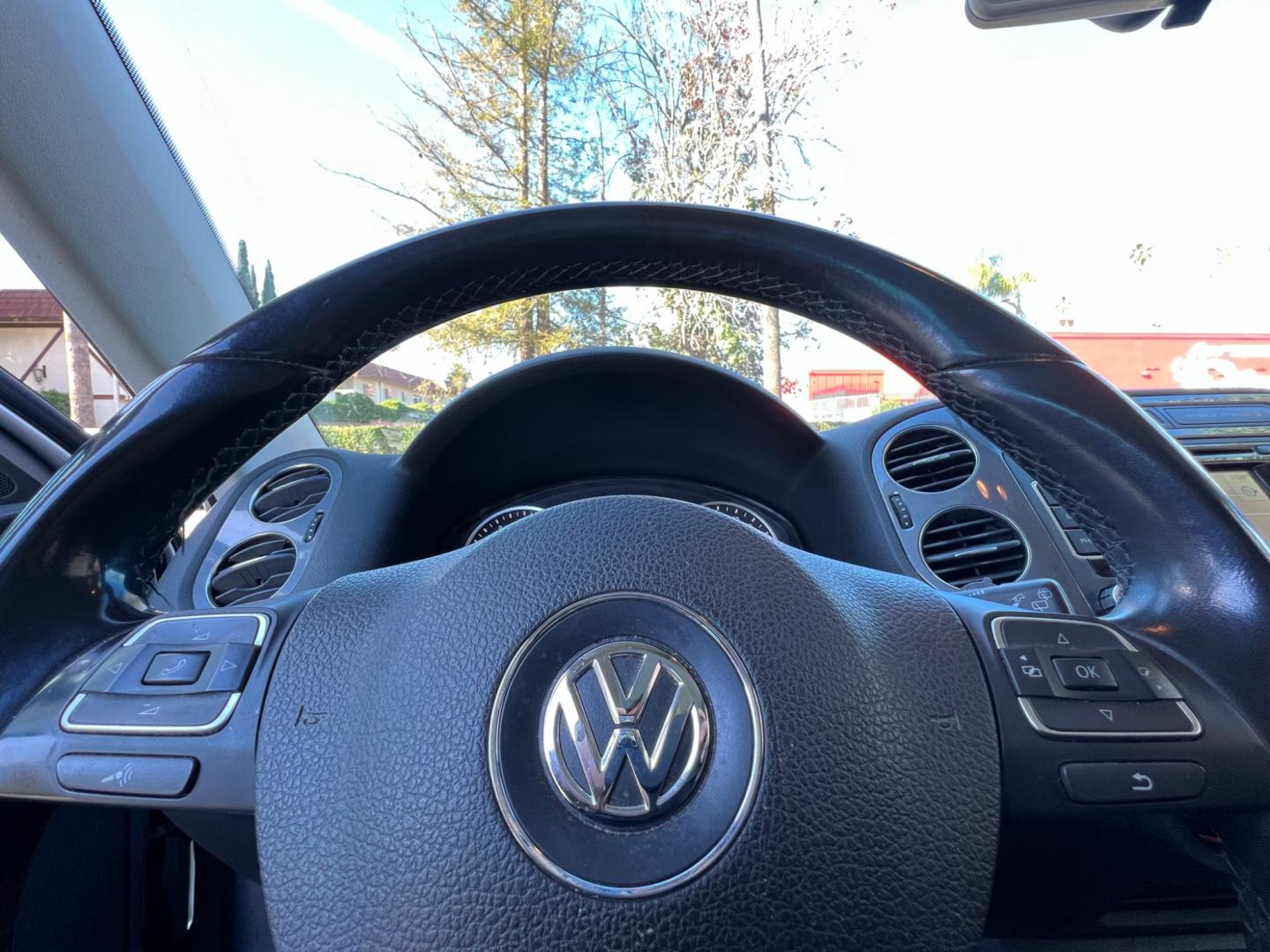 2013 Silver /BLACK Volkswagen Tiguan 2.0T S 4Motion (WVGBV7AX5DW) with an 2.0L L4 DOHC 16V TURBO engine, 6-Speed Automatic transmission, located at 30 S. Berkeley Avenue, Pasadena, CA, 91107, (626) 248-7567, 34.145447, -118.109398 - Looking for a reliable car, truck, or SUV in the heart of Pasadena, CA? The 2013 Volkswagen Tiguan 2.0T S 4Motion may be the answer you've been seeking. This SUV isn’t just a mode of transportation; it’s an emblem of style, power, and durability, right from a trusted BHPH dealer in Pasadena. For - Photo#7