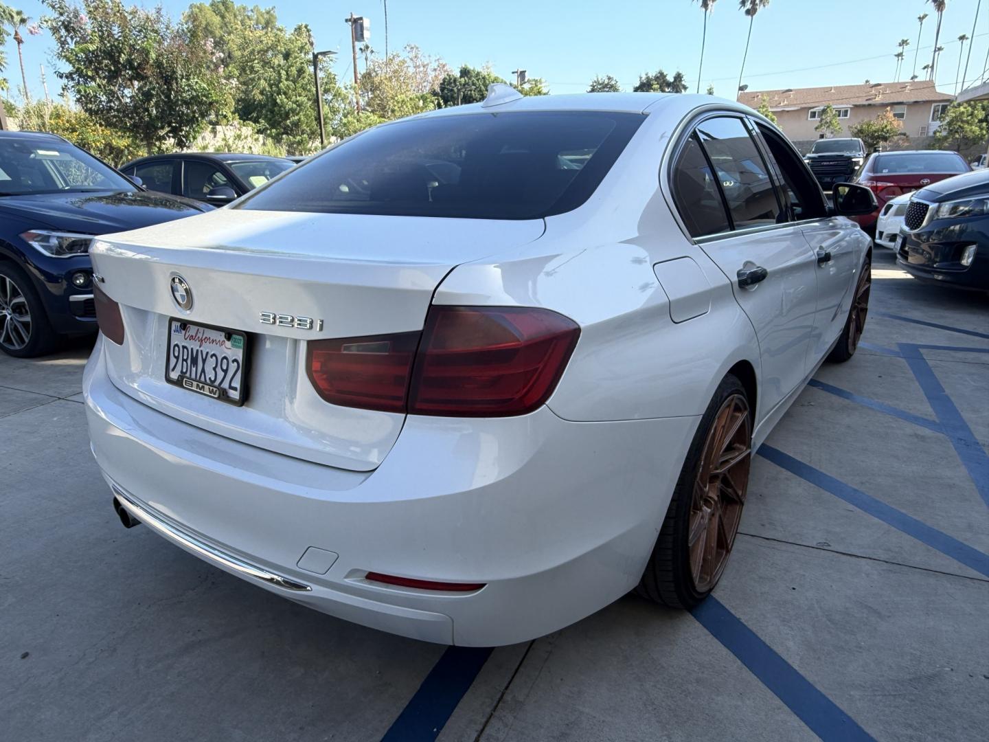 2013 White /BROWN BMW 3-Series 328i Sedan (WBA3C1C5XDF) with an 2.0L L4 DOHC 16V engine, AUTOMATIC transmission, located at 30 S. Berkeley Avenue, Pasadena, CA, 91107, (626) 248-7567, 34.145447, -118.109398- Photo#1