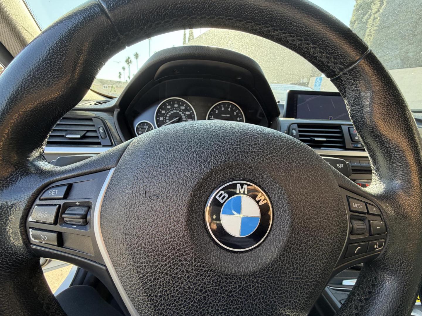 2013 White /black BMW 3-Series 328i xDrive Sedan (WBA3B3C58DF) with an 2.0L L4 DOHC 16V engine, located at 30 S. Berkeley Avenue, Pasadena, CA, 91107, (626) 248-7567, 34.145447, -118.109398 - Crown City Motors is a used “Buy Here Pay Here” car dealer in Pasadena CA. “Buy Here Pay Here” financing, means that when you purchase your vehicle from our dealership, that you make the payments to the dealership as well. We do not need the banks approval to get you approved for a used auto- Photo#14