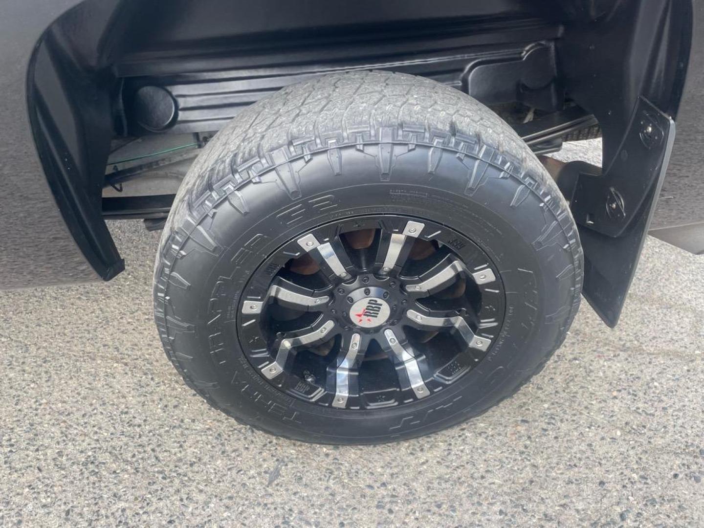 2013 Black Chevrolet Silverado 1500 LTZ (1GCRKTE7XDZ) with an 5.3L Vortec 5.3L Flex Fuel V8 315hp 335ft. lbs. Other engine, 6-Speed Shiftable Automatic transmission, located at 800 Riverside Ave, Roseville, CA, 95678, 916-773-4549 & Toll Free: 866-719-4393, 38.732265, -121.291039 - 4X4 Z71EXTENDED CAB LTZ LOW MILES - Photo#6