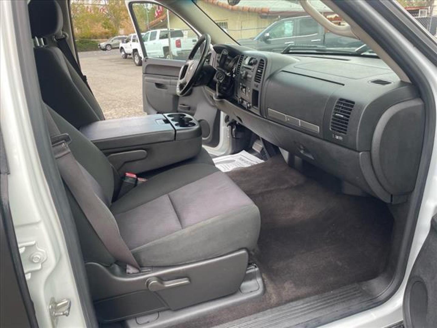 2013 Black Chevrolet Silverado 3500HD LT (1GC4C0C81DF) with an 6.6L Duramax 6.6L Diesel Turbo V8 397hp 765ft. lbs. Common Rail Direct Injection engine, Allison 1000 6-Speed Shiftable Automatic transmission, located at 800 Riverside Ave, Roseville, CA, 95678, 916-773-4549 & Toll Free: 866-719-4393, 38.732265, -121.291039 - DURAMAX DIESEL CREW CAB DUALLY ALLISON TRANSMISSION SERVICE RECORDS ONE OWNER CLEAN CARFAX - Photo#15