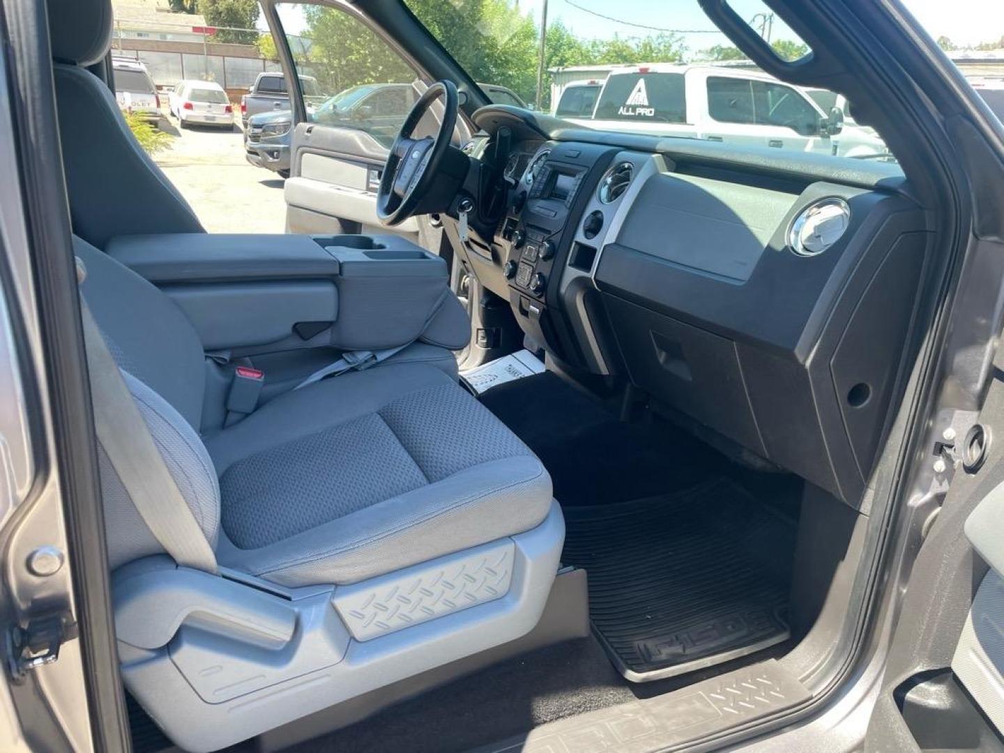 2013 Sterling Gray Metallic Ford F-150 XLT (1FTFW1ET6DK) with an 3.5L EcoBoost 3.5L Twin Turbo V6 365hp 420ft. lbs. Direct Injection engine, 6-Speed Automatic transmission, located at 800 Riverside Ave, Roseville, CA, 95678, 916-773-4549 & Toll Free: 866-719-4393, 38.732265, -121.291039 - 4X4 SUPERCREW XLT ECO BOOST LOW MILES SERVICE RECORDS - Photo#13