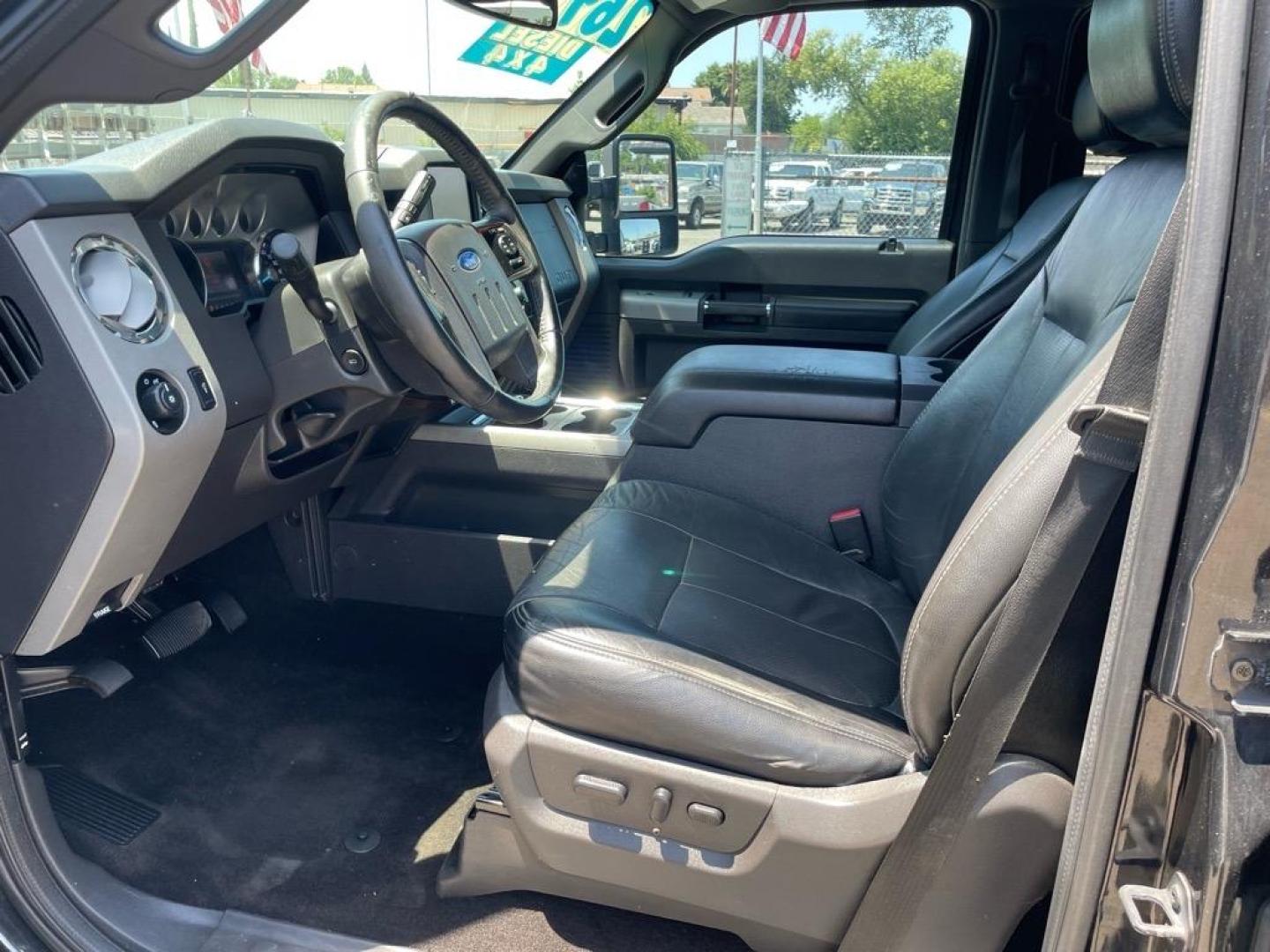 2013 Tuxedo Black Metallic Ford F-250 Super Duty Lariat (1FT7W2BT4DE) with an 6.7L Power Stroke 6.7L Biodiesel Turbo V8 400hp 800ft. lbs. Common Rail Direct Injection engine, 6-Speed Shiftable Automatic transmission, located at 800 Riverside Ave, Roseville, CA, 95678, 916-773-4549 & Toll Free: 866-719-4393, 38.732265, -121.291039 - DIESEL CREW CAB 4X4 FX4 LARIAT SERVICE RECORDS NEW TIRES - Photo#10