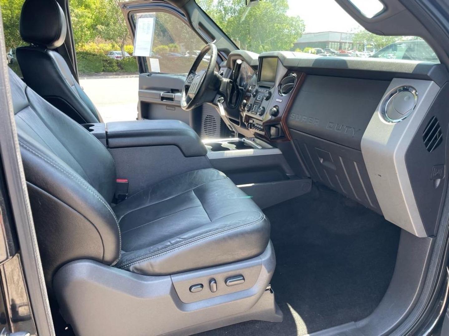 2013 Tuxedo Black Metallic Ford F-250 Super Duty Lariat (1FT7W2BT4DE) with an 6.7L Power Stroke 6.7L Biodiesel Turbo V8 400hp 800ft. lbs. Common Rail Direct Injection engine, 6-Speed Shiftable Automatic transmission, located at 800 Riverside Ave, Roseville, CA, 95678, 916-773-4549 & Toll Free: 866-719-4393, 38.732265, -121.291039 - DIESEL CREW CAB 4X4 FX4 LARIAT SERVICE RECORDS NEW TIRES - Photo#12