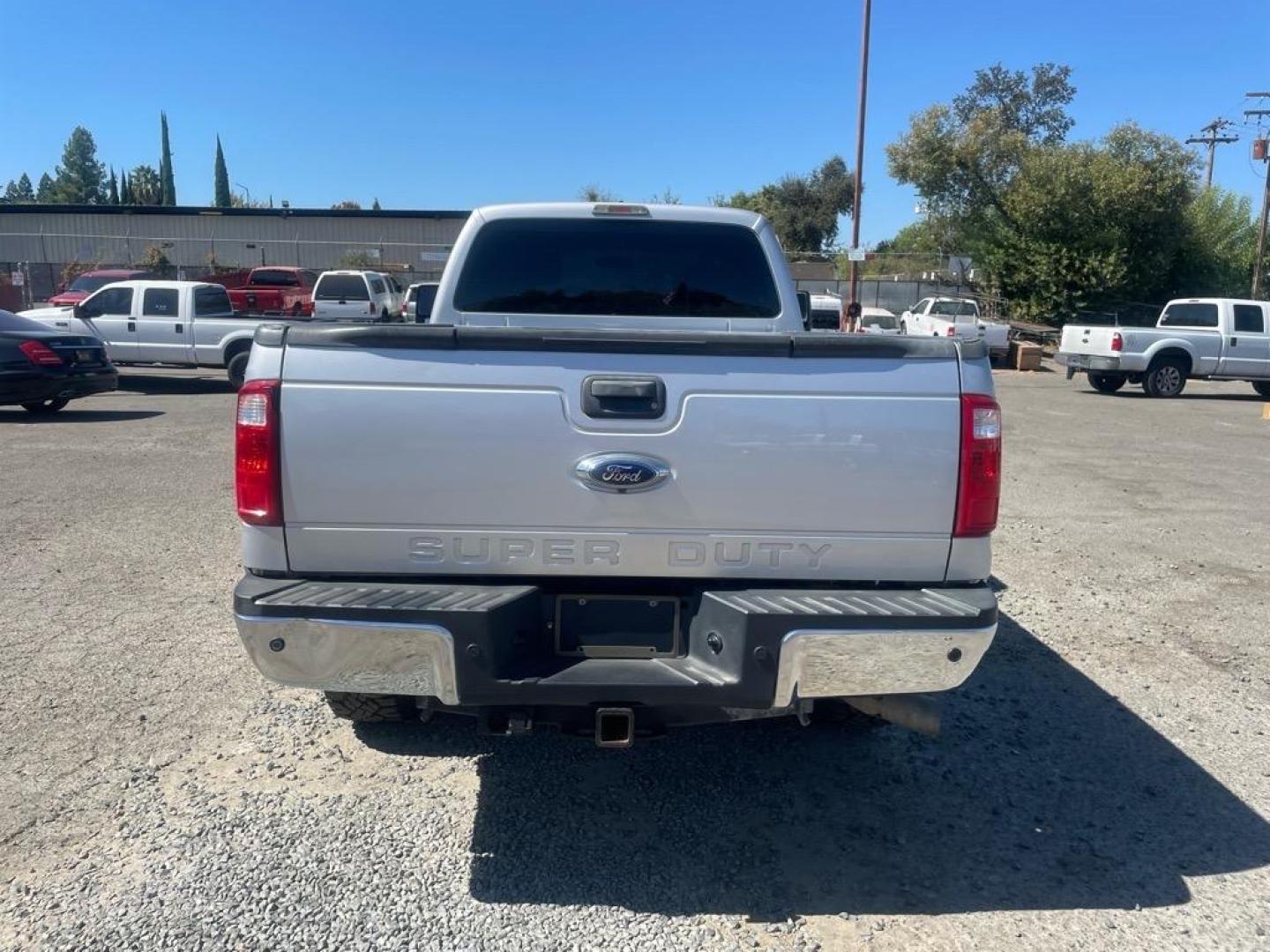 2013 Ingot Silver Metallic Ford F-250 Super Duty XL (1FT7X2BT6DE) with an 6.7L Power Stroke 6.7L Biodiesel Turbo V8 400hp 800ft. lbs. Common Rail Direct Injection engine, 6-Speed Shiftable Automatic transmission, located at 800 Riverside Ave, Roseville, CA, 95678, 916-773-4549 & Toll Free: 866-719-4393, 38.732265, -121.291039 - SUPER CAB DIESEL CLEAN CARFAX - Photo#8