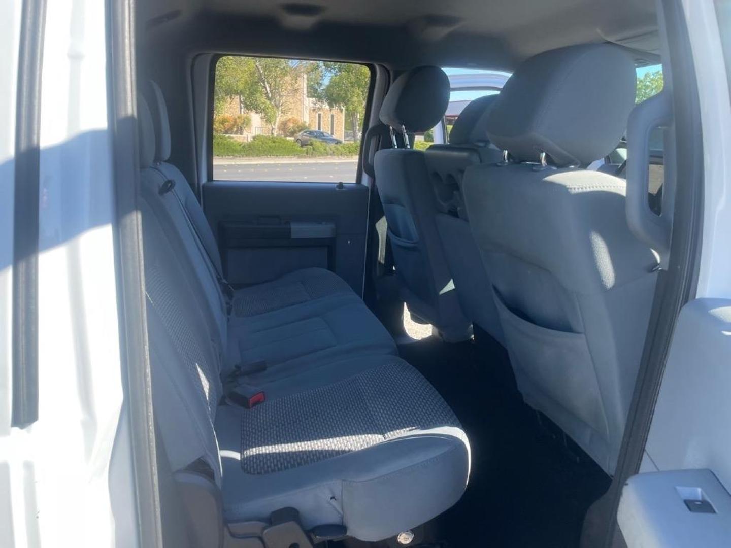 2013 Oxford White Ford F-250 Super Duty XLT (1FT7W2BT0DE) with an 6.7L Power Stroke 6.7L Biodiesel Turbo V8 400hp 800ft. lbs. Common Rail Direct Injection engine, 6-Speed Shiftable Automatic transmission, located at 800 Riverside Ave, Roseville, CA, 95678, 916-773-4549 & Toll Free: 866-719-4393, 38.732265, -121.291039 - DIESEL CREW CAB 4X4 XLT - Photo#13