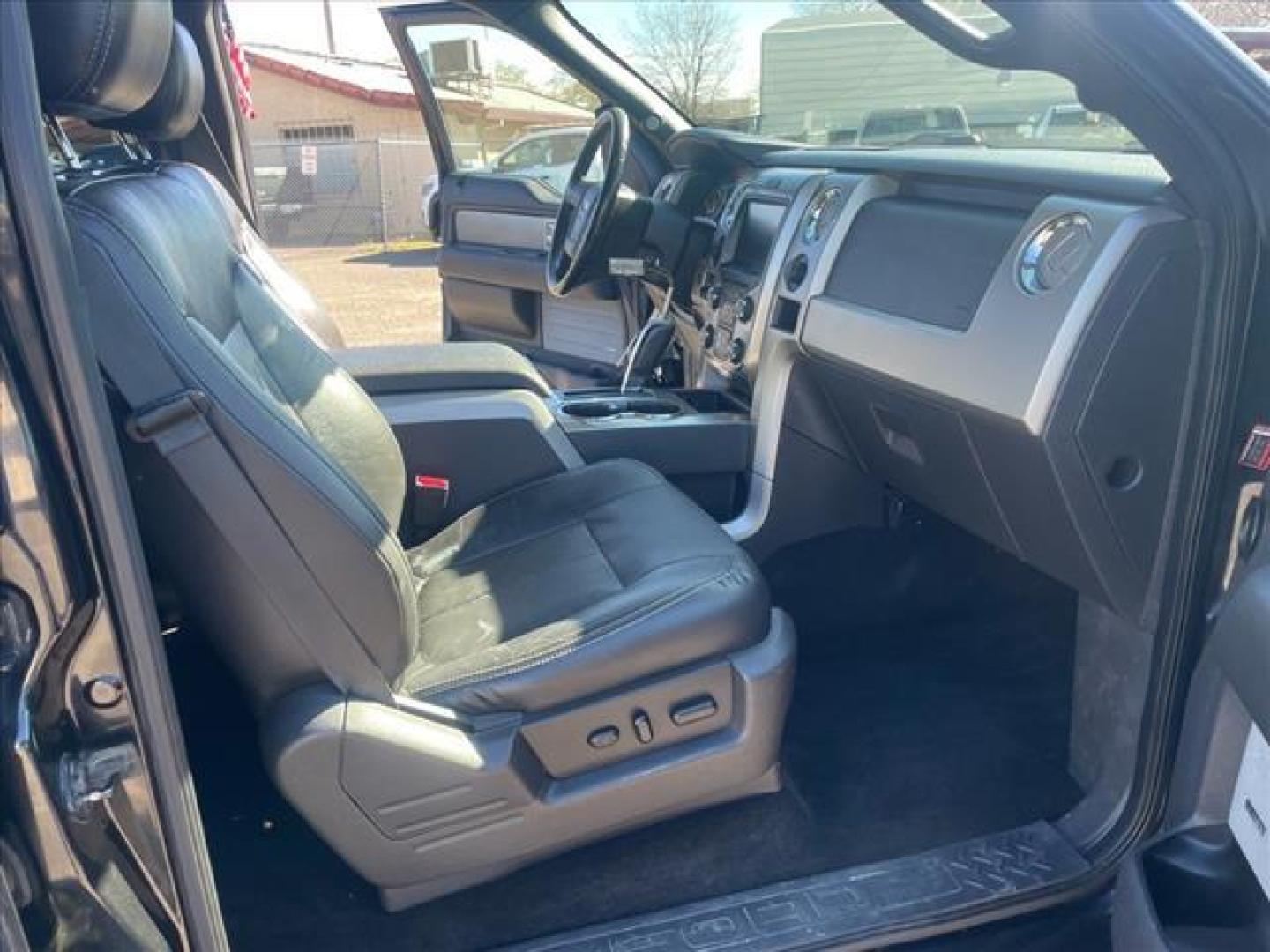2013 Tuxedo Black Metallic Ford F-150 FX4 (1FTFW1EF3DK) with an 5.0L 5.0L Flex Fuel V8 360hp 380ft. lbs. Sequential Multiport Fuel Injection engine, 6-Speed Shiftable Automatic transmission, located at 800 Riverside Ave, Roseville, CA, 95678, 916-773-4549 & Toll Free: 866-719-4393, 38.732265, -121.291039 - 4X4 SUPERCREW FX4 5.0 V8 MOON ROOF CLEAN CARFAX - Photo#15