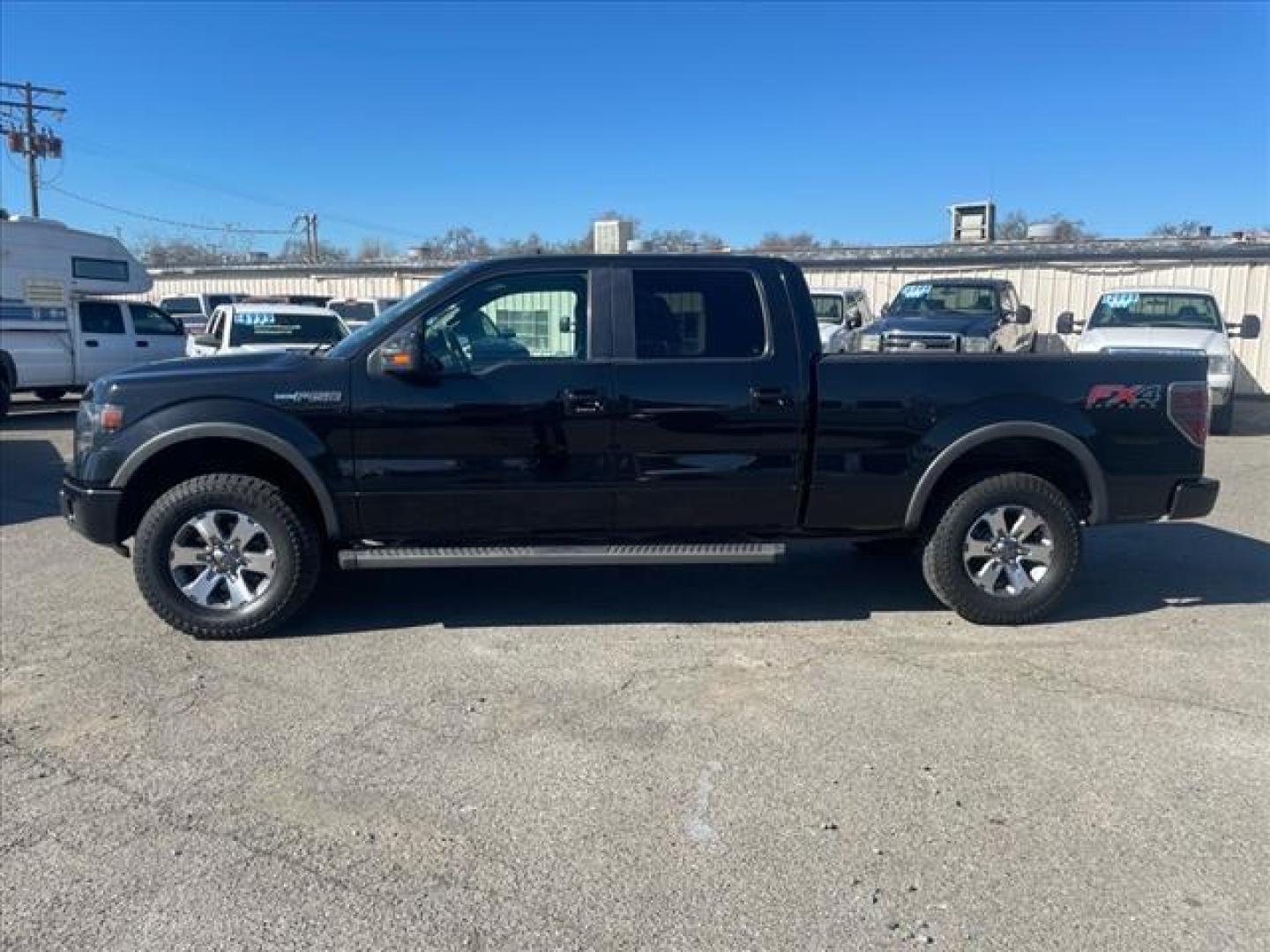 2013 Tuxedo Black Metallic Ford F-150 FX4 (1FTFW1EF3DK) with an 5.0L 5.0L Flex Fuel V8 360hp 380ft. lbs. Sequential Multiport Fuel Injection engine, 6-Speed Shiftable Automatic transmission, located at 800 Riverside Ave, Roseville, CA, 95678, 916-773-4549 & Toll Free: 866-719-4393, 38.732265, -121.291039 - 4X4 SUPERCREW FX4 5.0 V8 MOON ROOF CLEAN CARFAX - Photo#5