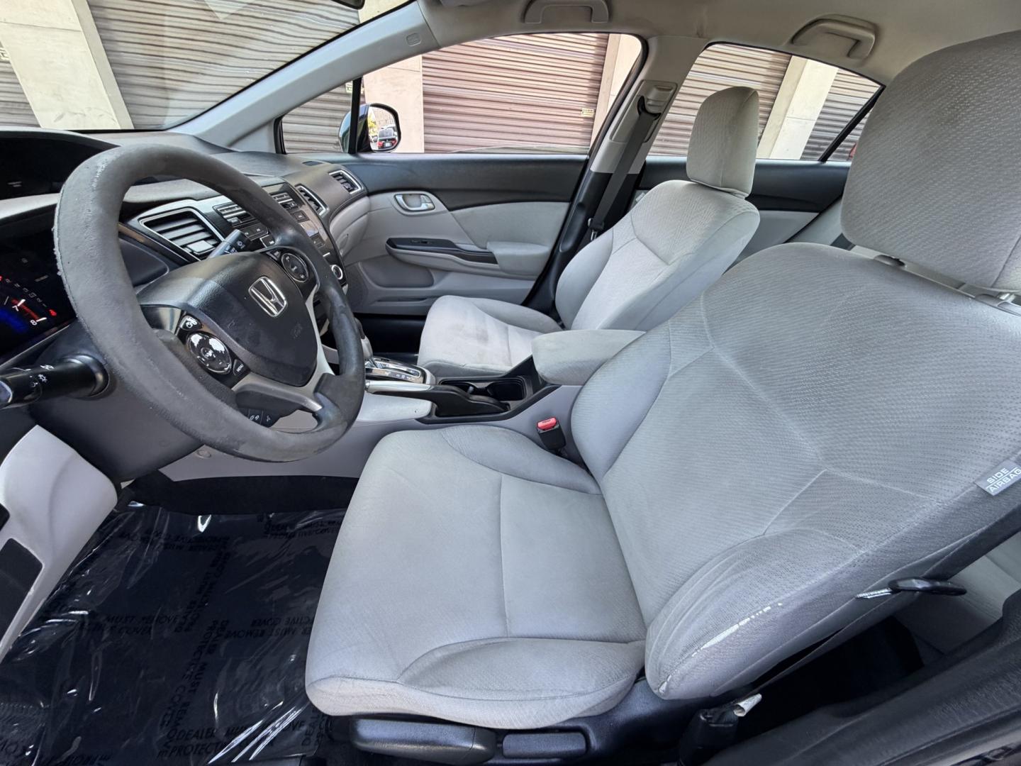2013 Black /Grey Honda Civic LX Sedan 5-Speed AT (19XFB2F53DE) with an 1.8L L4 SOHC 16V engine, 5-Speed Automatic transmission, located at 30 S. Berkeley Avenue, Pasadena, CA, 91107, (626) 248-7567, 34.145447, -118.109398 - 2013 Honda Civic LX Sedan for Sale in Pasadena, California – Easy Financing Available Looking for a reliable used Honda Civic for sale in Pasadena, California? This 2013 Honda Civic LX Sedan offers the perfect combination of fuel economy, reliability, affordability, and Honda's legendary reputa - Photo#9