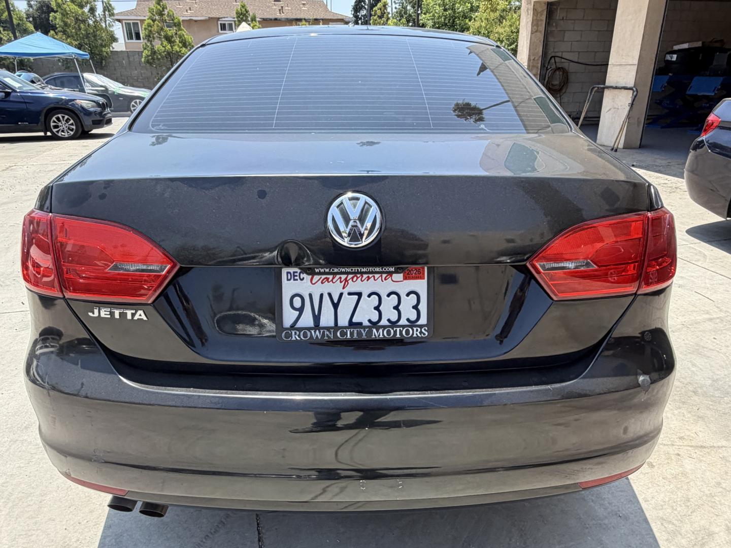 2013 Black /Black Volkswagen Jetta S (3VW2K7AJXDM) with an 2.0L L4 DOHC 20V engine, Automatic transmission, located at 30 S. Berkeley Avenue, Pasadena, CA, 91107, (626) 248-7567, 34.145447, -118.109398 - 2013 Volkswagen Jetta S – Buy Here Pay Here – Easy Financing in Pasadena, CA Looking for a reliable, stylish, and fuel-efficient sedan that won’t break the bank? This 2013 Volkswagen Jetta S is the perfect choice for drivers in Pasadena and the surrounding Los Angeles area who want dependable - Photo#3
