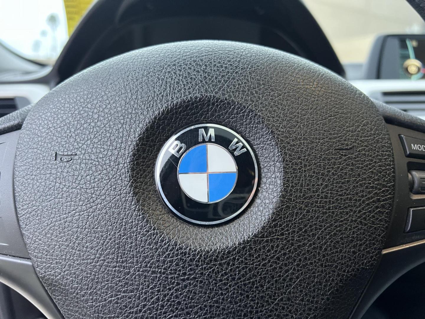 2014 Alpine White /Black BMW 3-Series 320i Sedan (WBA3C3G53EN) with an 2.0L L4 DOHC 16V engine, Automatic transmission, located at 30 S. Berkeley Avenue, Pasadena, CA, 91107, (626) 248-7567, 34.145447, -118.109398 - Experience luxury, performance, and affordability with this stunning 2014 BMW 320i, a vehicle that perfectly blends style, power, and advanced technology. Whether you're looking for a reliable commuter car or a sophisticated ride for your weekend adventures, the 2014 BMW 320i has you covered. And wi - Photo#33