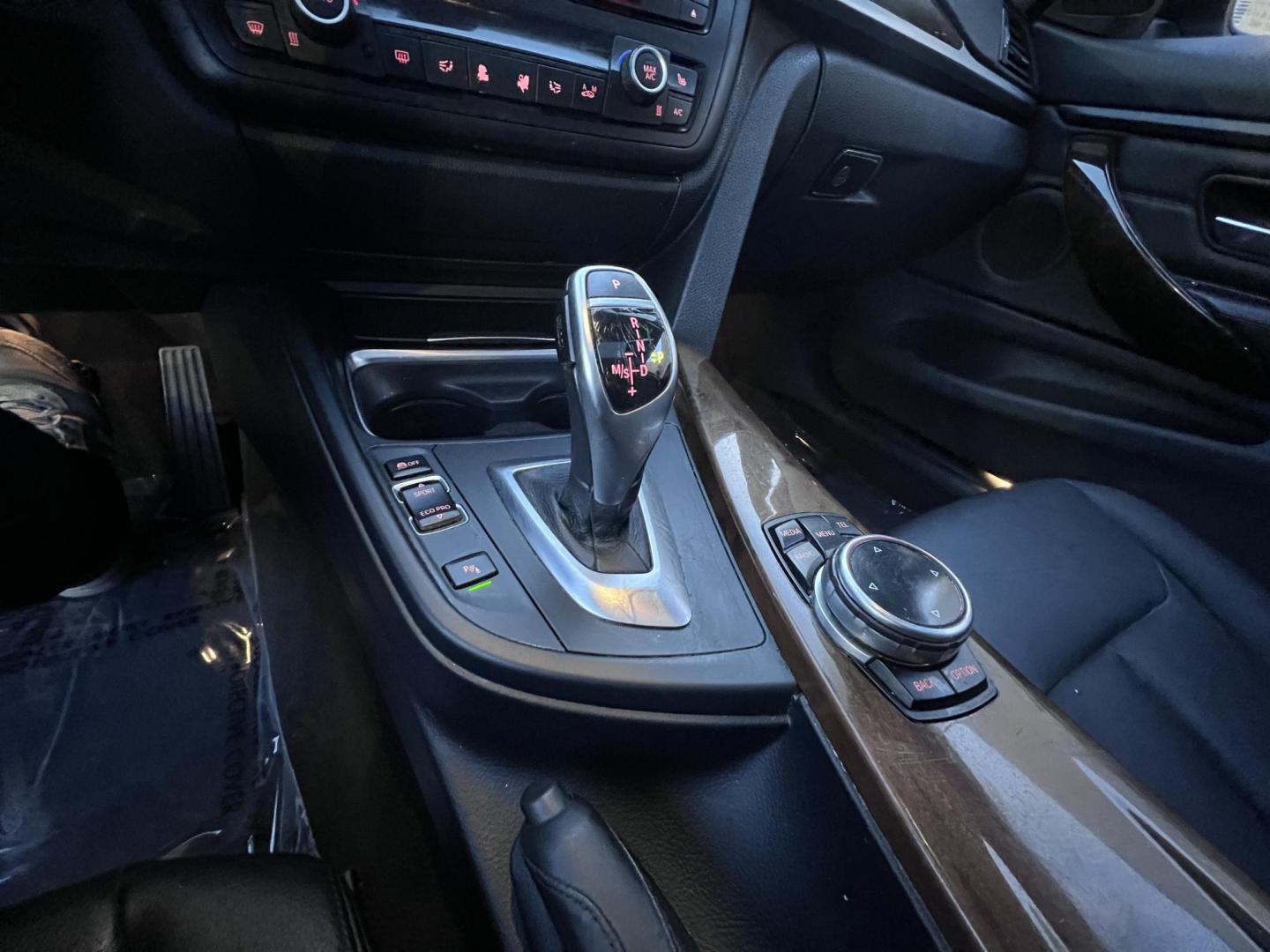2014 Alpine White /Black BMW 4-Series 428i coupe (WBA3N3C5XEK) with an 2.0L L4 DOHC 16V engine, Automatic transmission, located at 30 S. Berkeley Avenue, Pasadena, CA, 91107, (626) 248-7567, 34.145447, -118.109398 - Photo#20