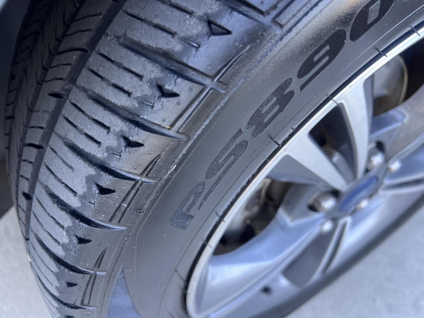 2014 Gray /Balck Ford Focus SE Hatch (1FADP3K21EL) with an 2.0L L4 DOHC 16V engine, Automatic transmission, located at 30 S. Berkeley Avenue, Pasadena, CA, 91107, (626) 248-7567, 34.145447, -118.109398 - Microsoft Sync! Moon-roof! This 2014 Ford Focus SE Hatch looks and drives good. Bad credit? We can help! We are the bank. - Photo#20